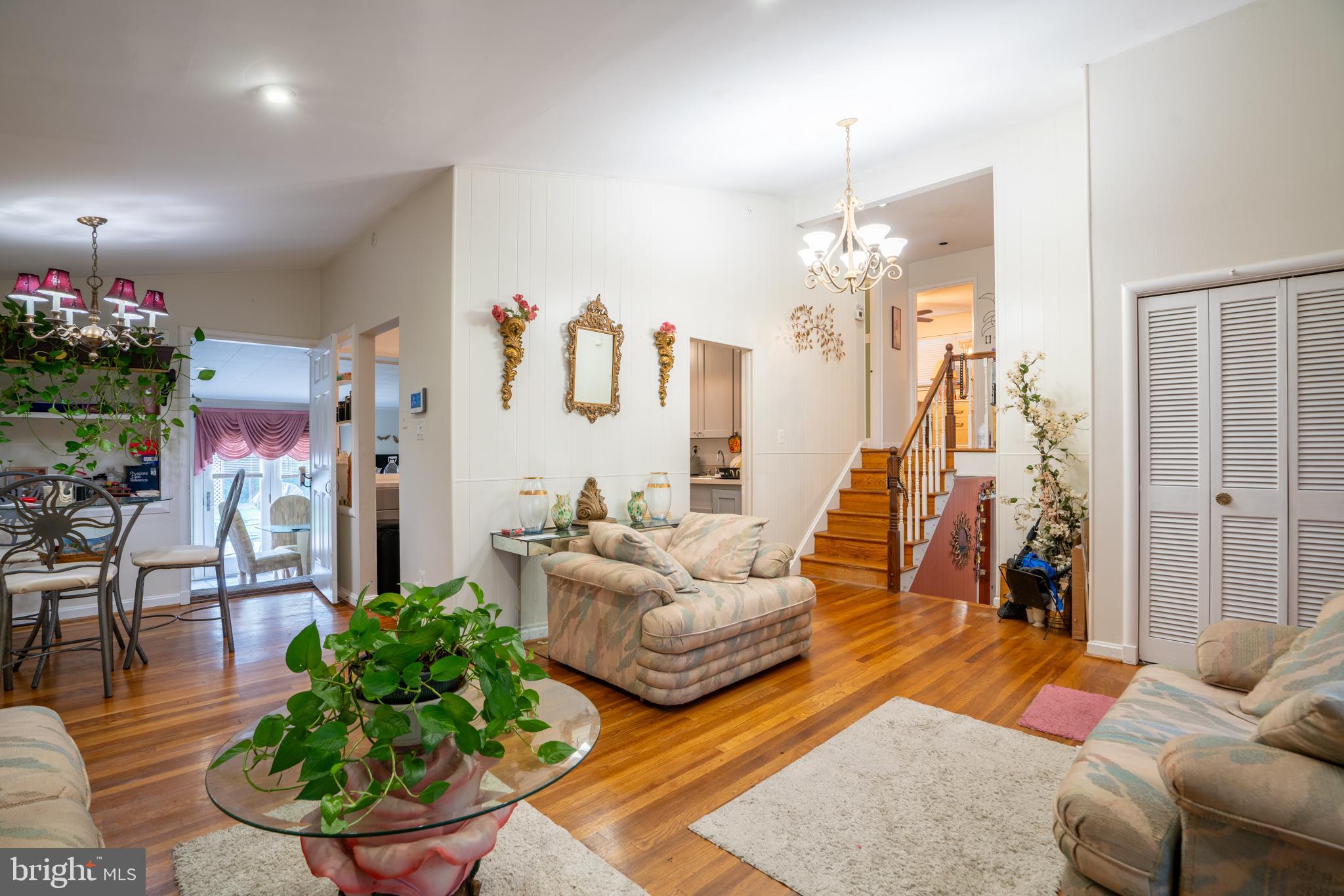 GREENWOOD KNOLLS - Residential