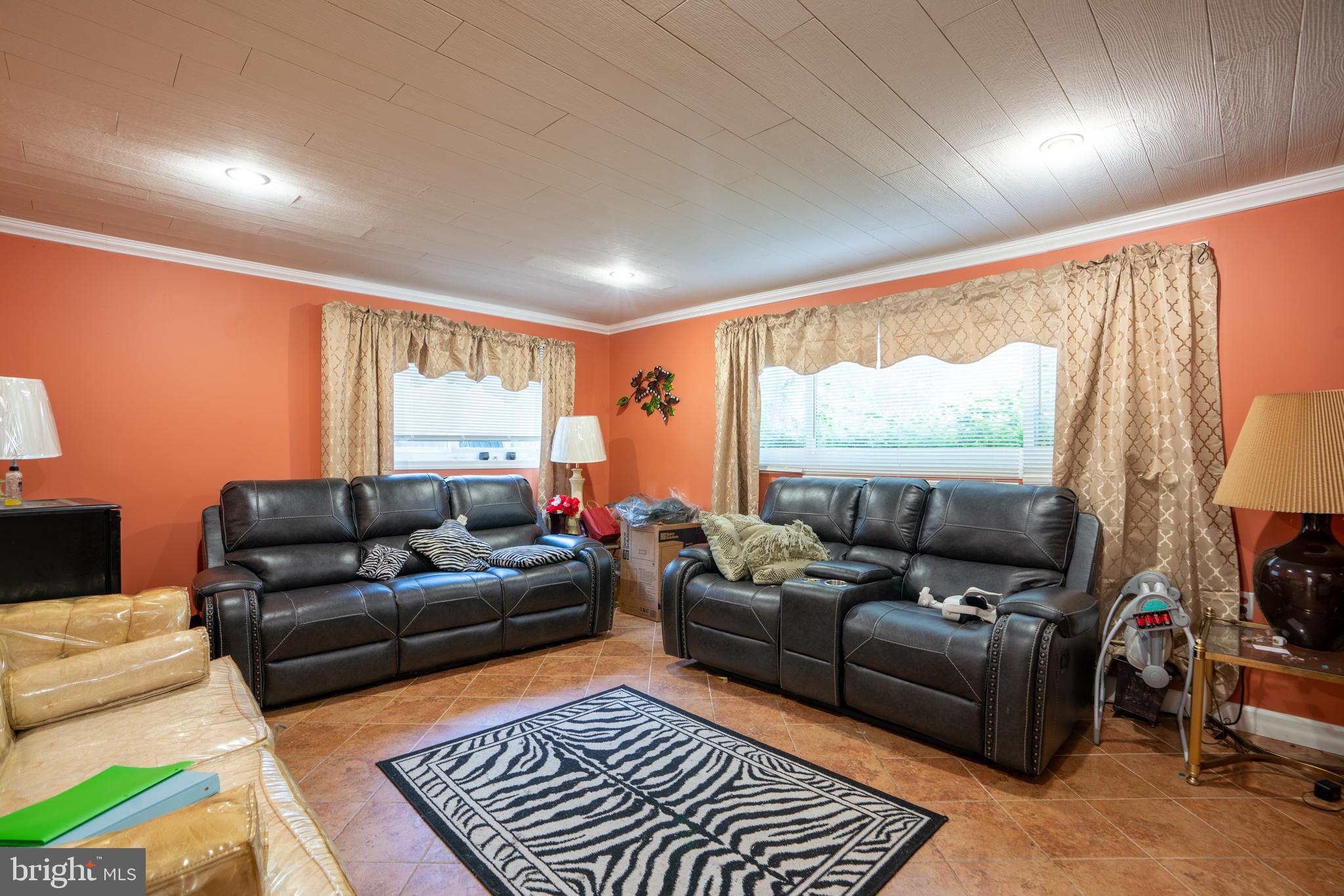 GREENWOOD KNOLLS - Residential