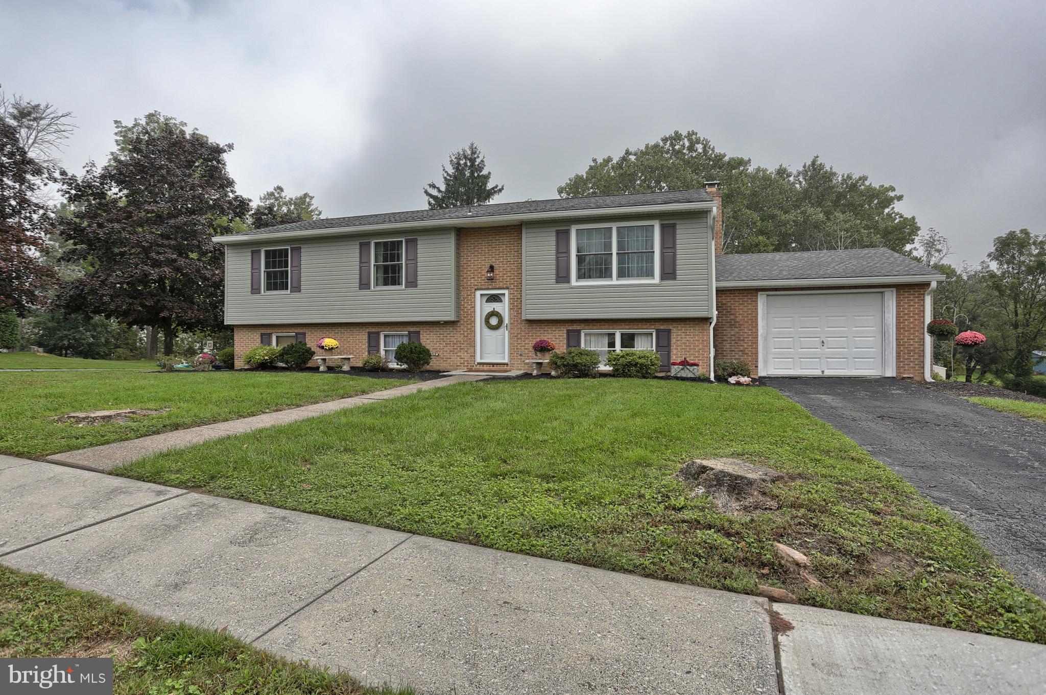 CENTENNIAL ACRES - Residential