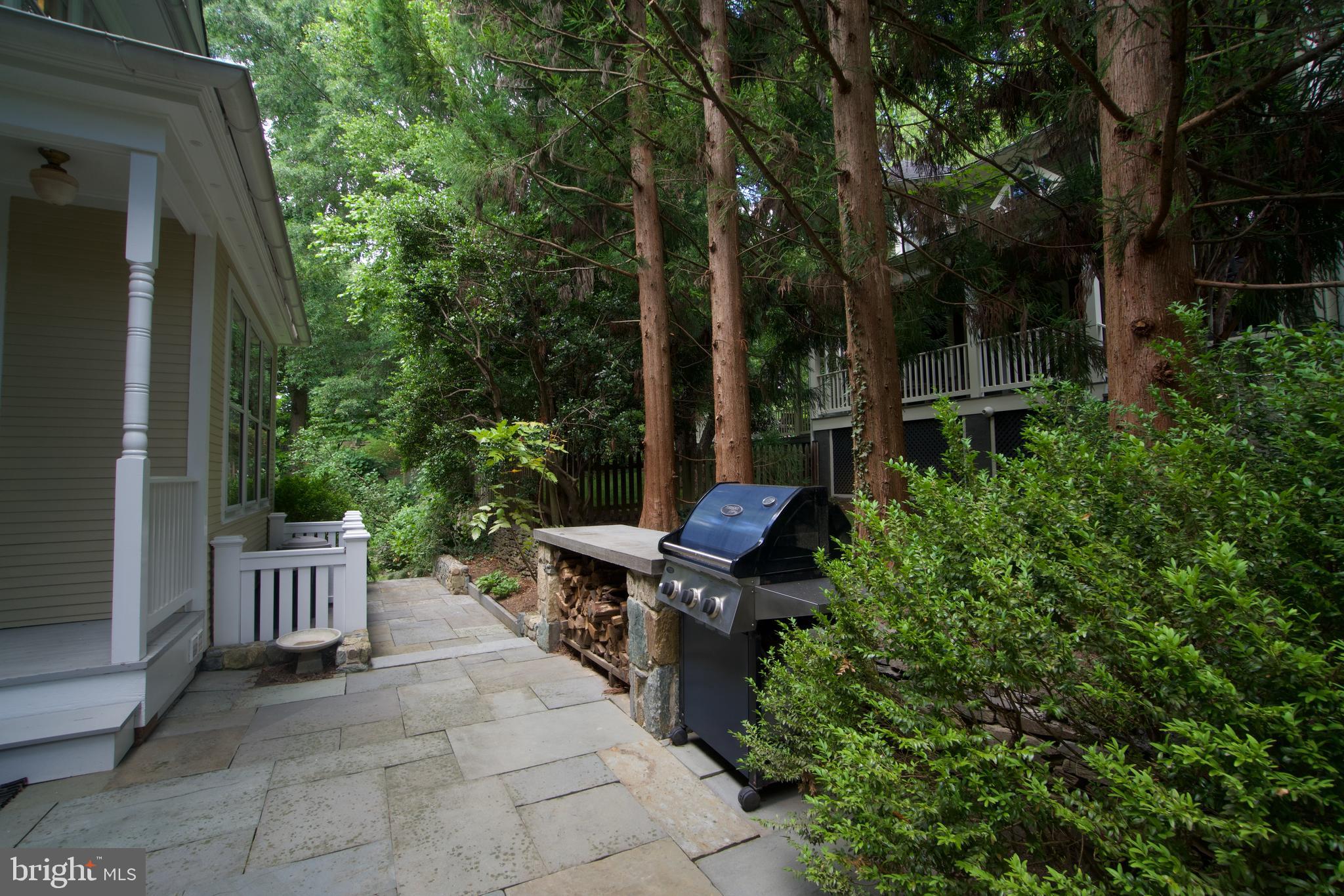 SOMERSET - Residential