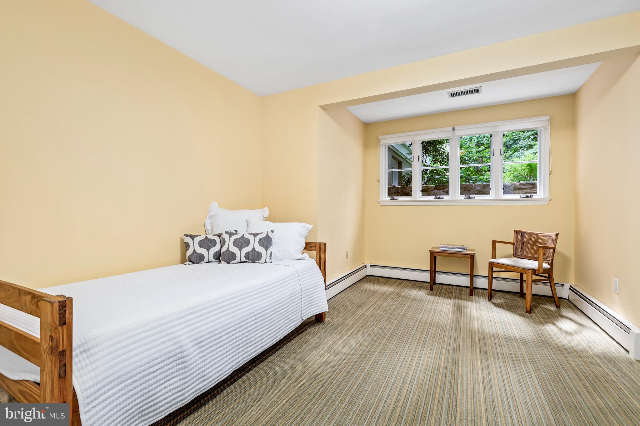 SOMERSET - Residential