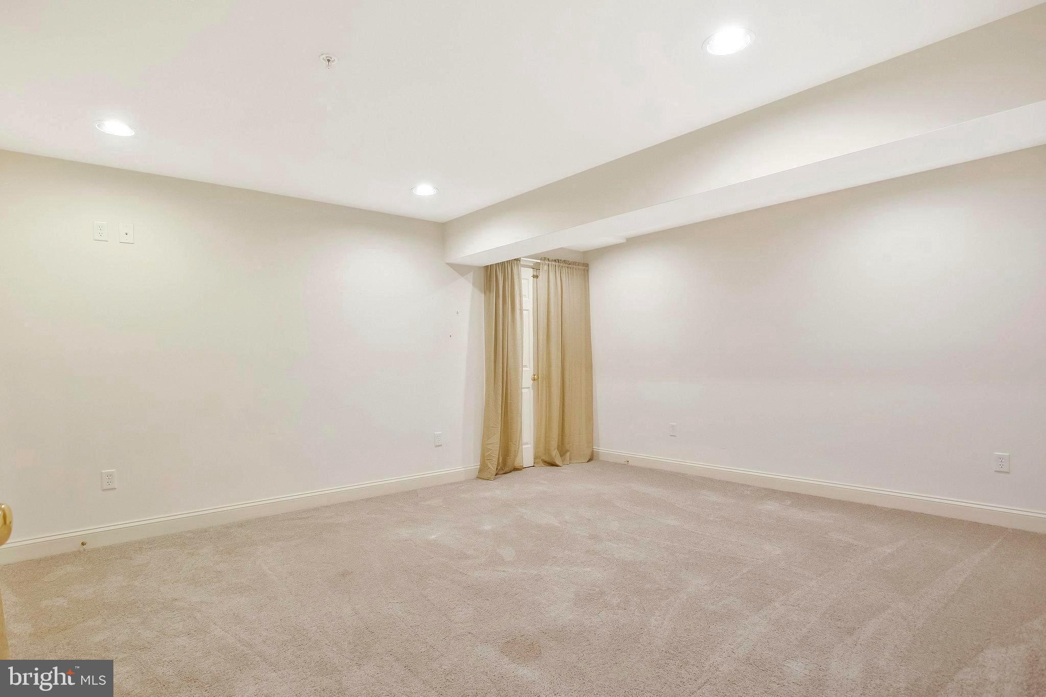 FAIRWOOD - Residential Lease