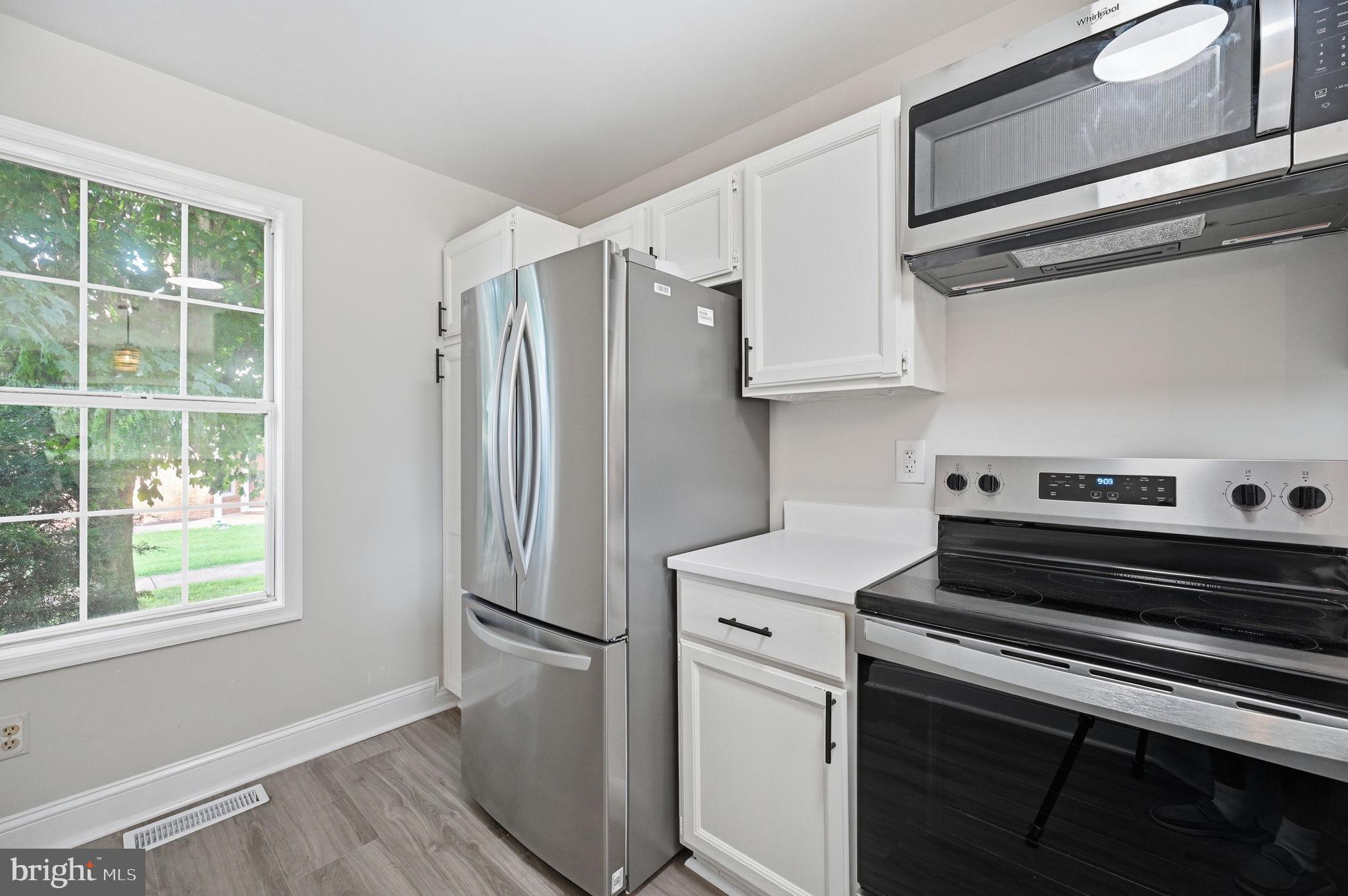 672 RIPPLEBROOK DRIVE