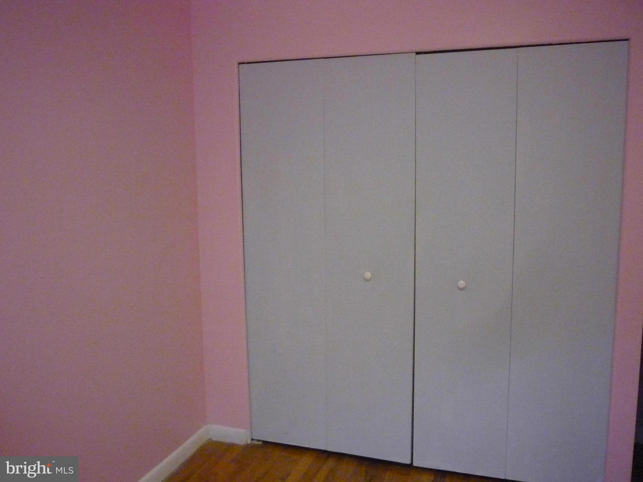 QUEEN ANNE VILLAGE - Residential