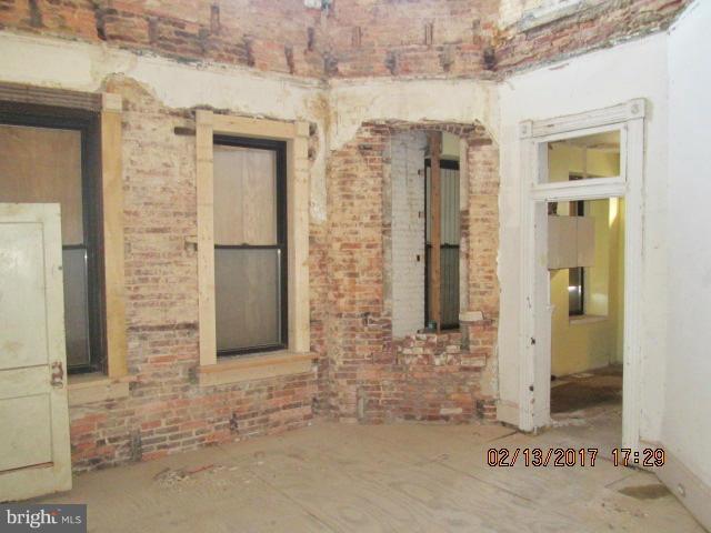 RESERVOIR HILL HISTORIC DISTRICT - Residential