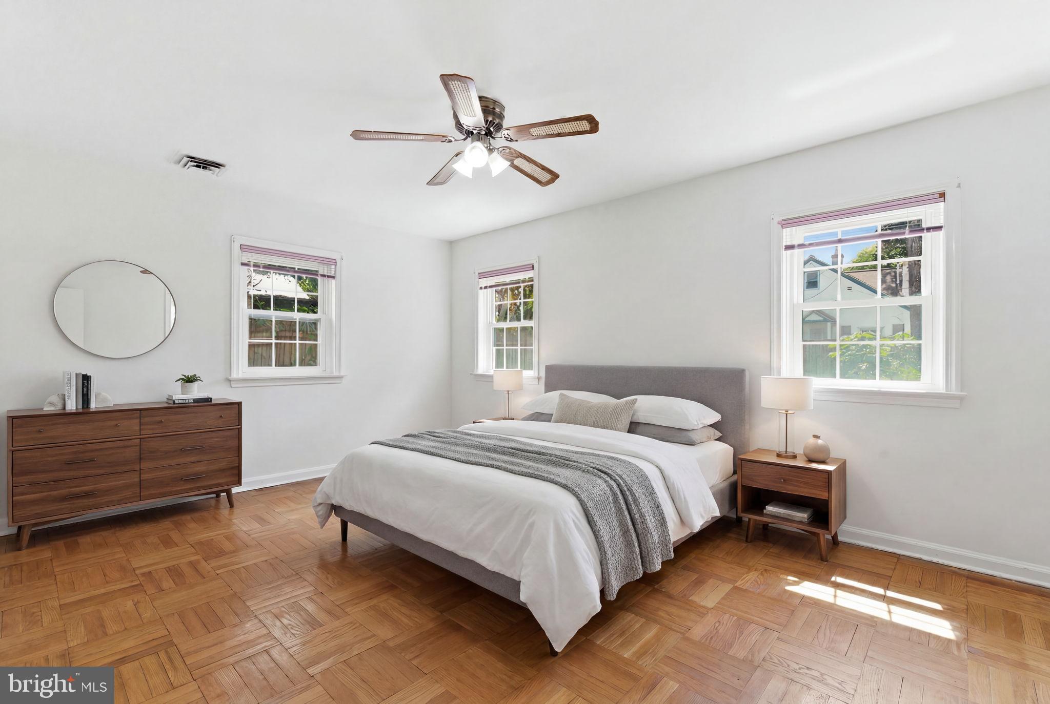 EAST FALLS - Residential
