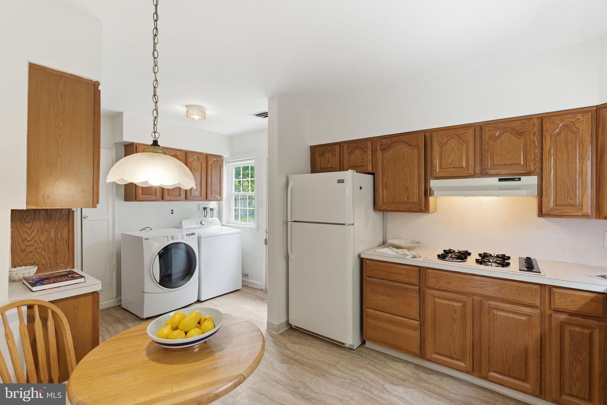 EAST FALLS - Residential