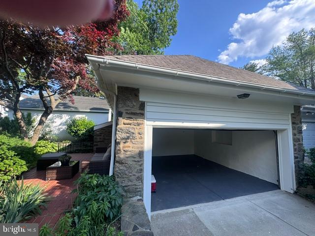 EAST FALLS - Residential
