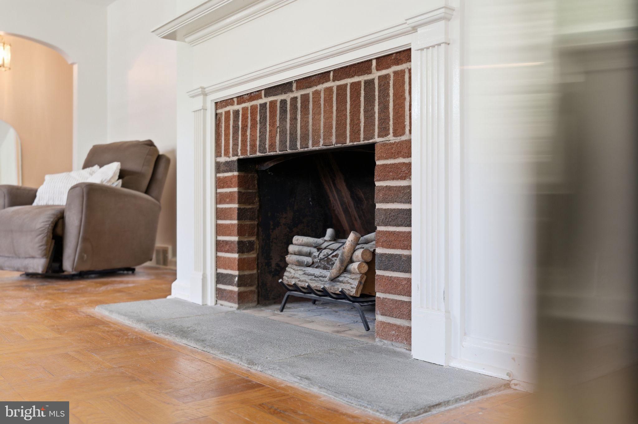 EAST FALLS - Residential