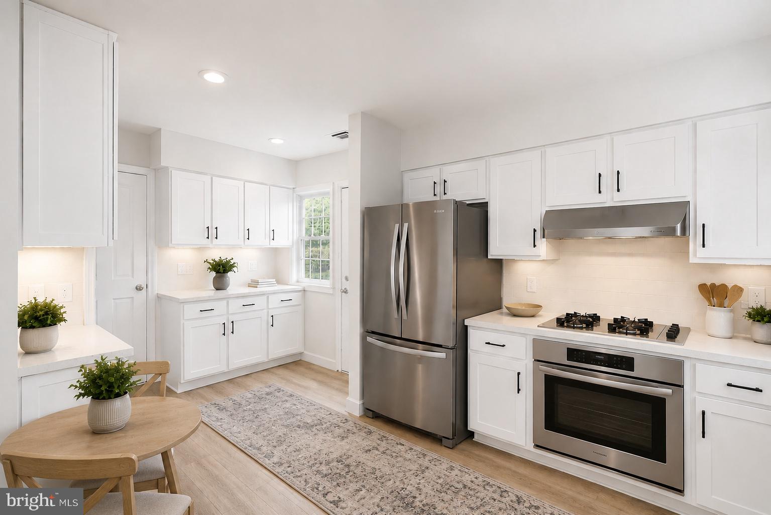 EAST FALLS - Residential