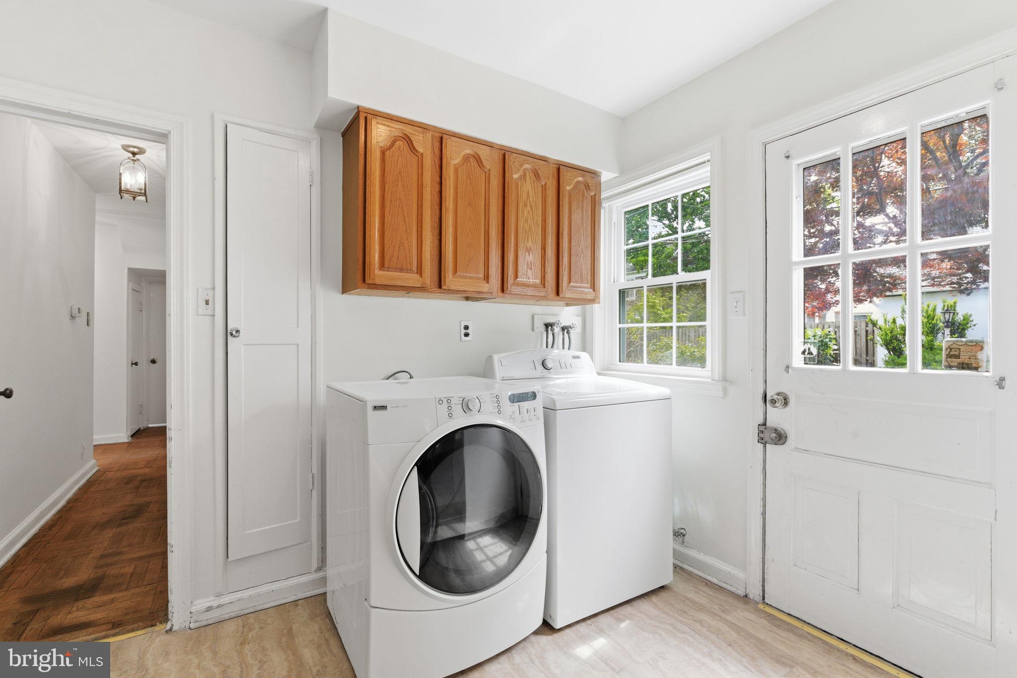 EAST FALLS - Residential