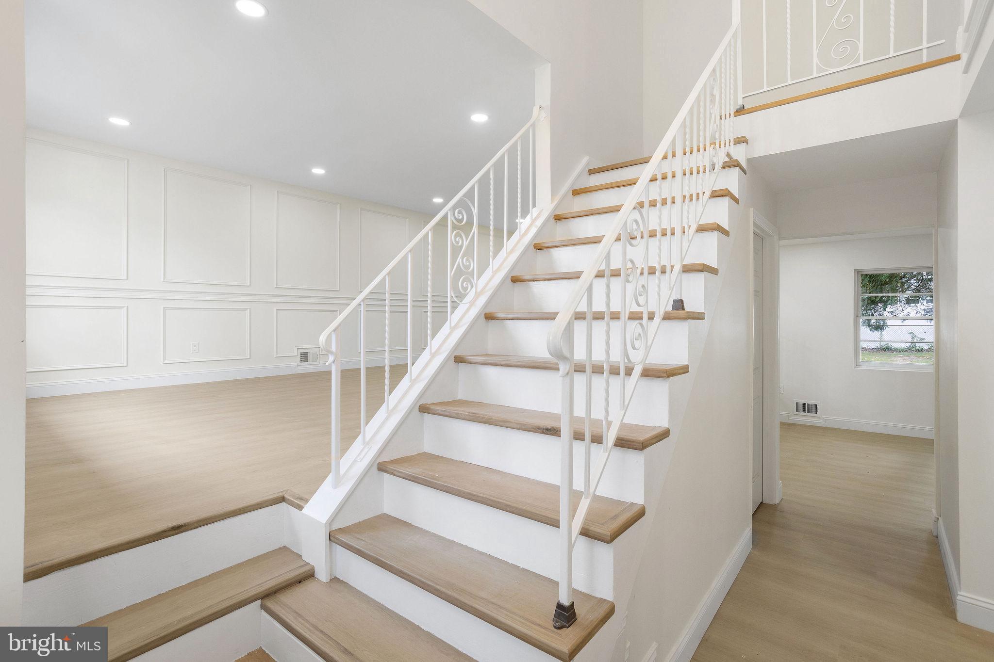 213 ELTON AVENUE