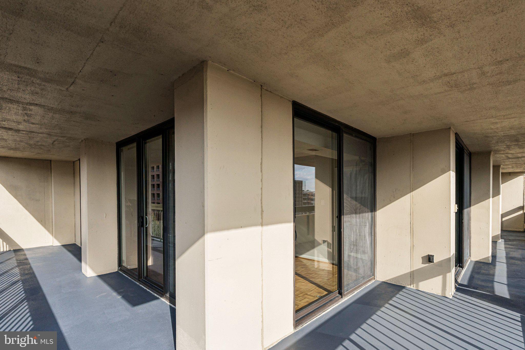 ALEXANDRIA HOUSE - Residential