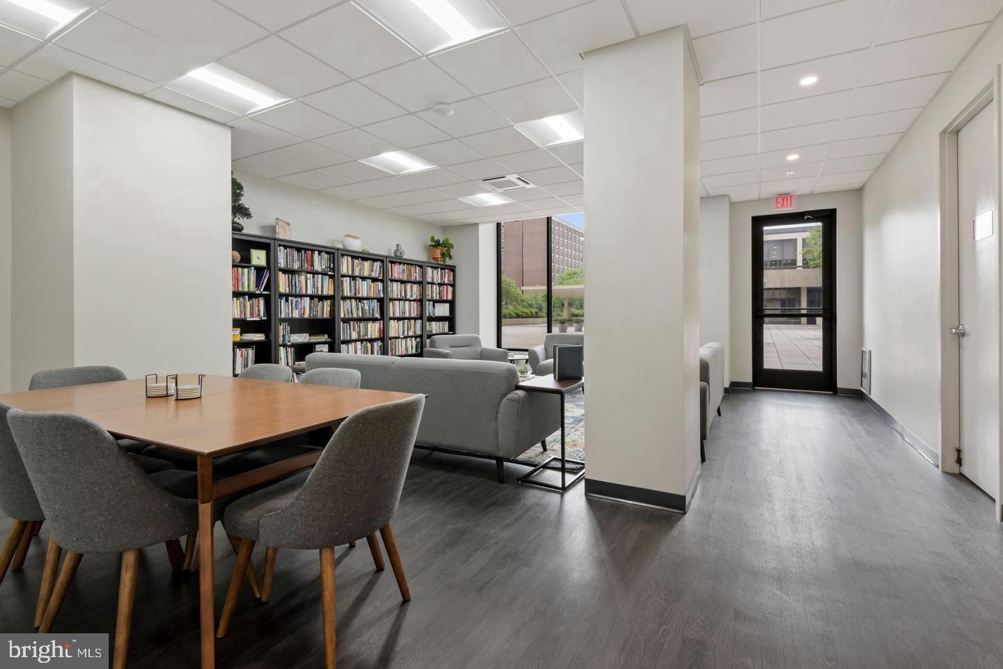 ALEXANDRIA HOUSE - Residential