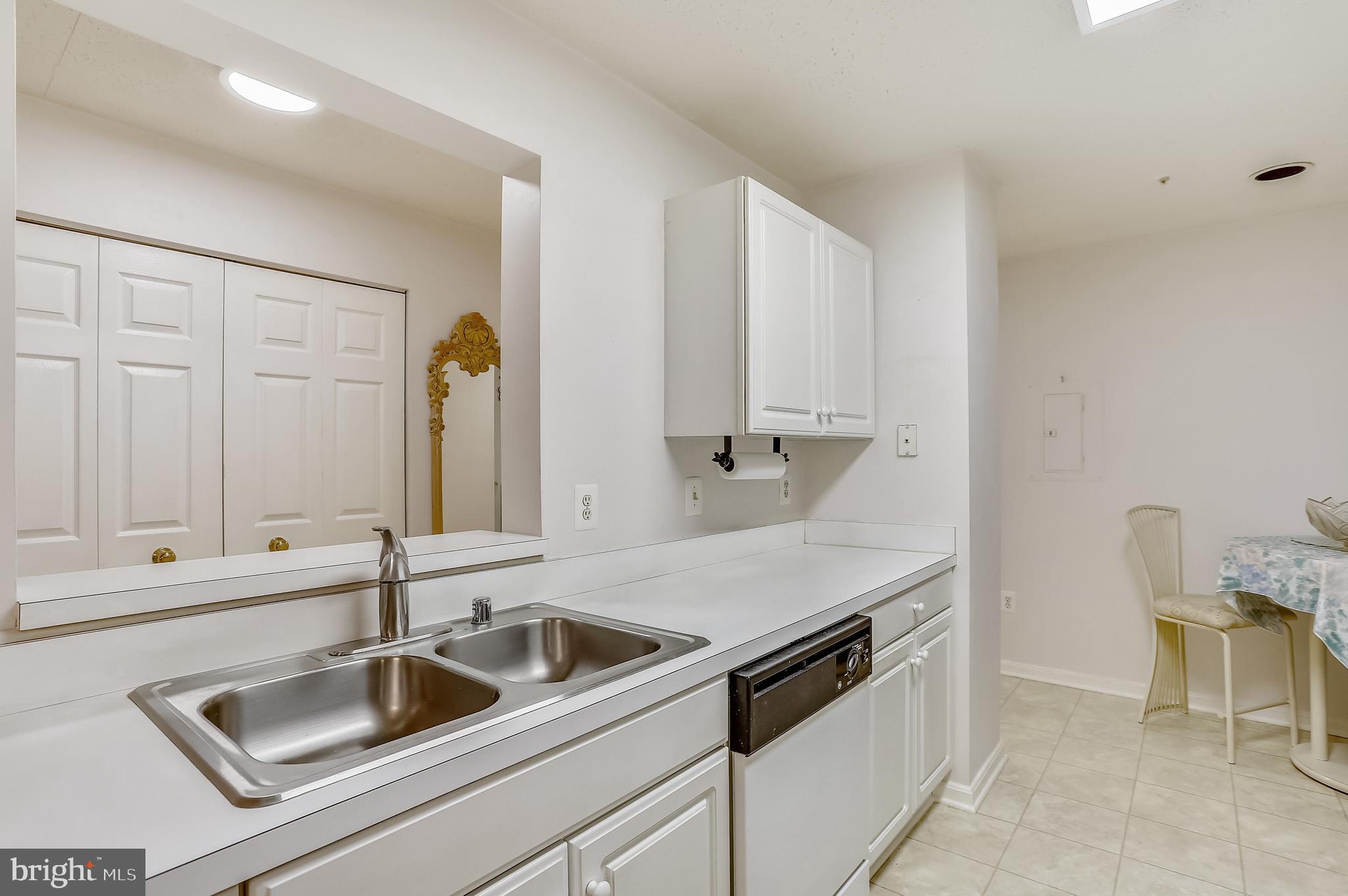 WINDGATE CONDO - Residential