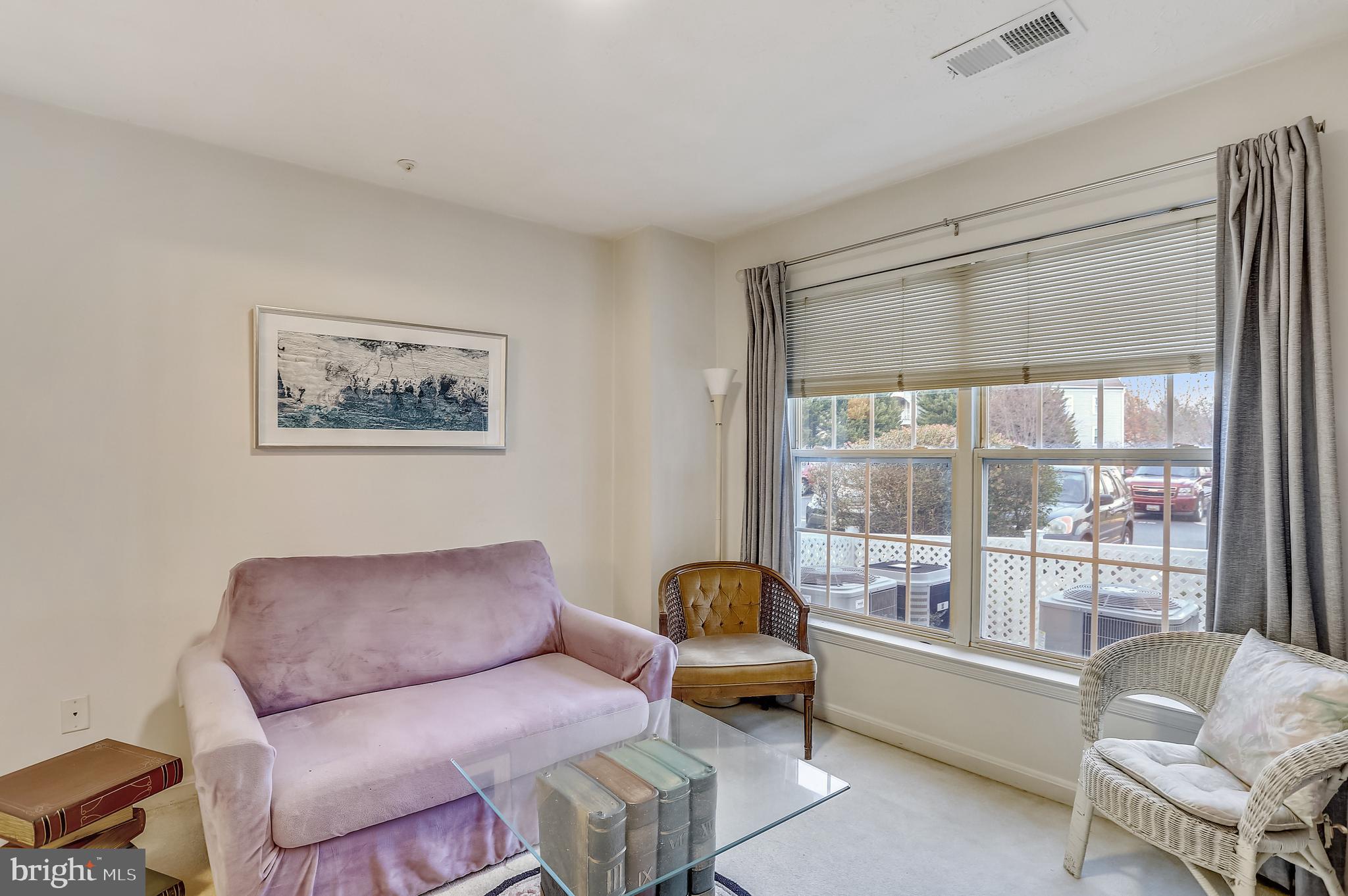 WINDGATE CONDO - Residential