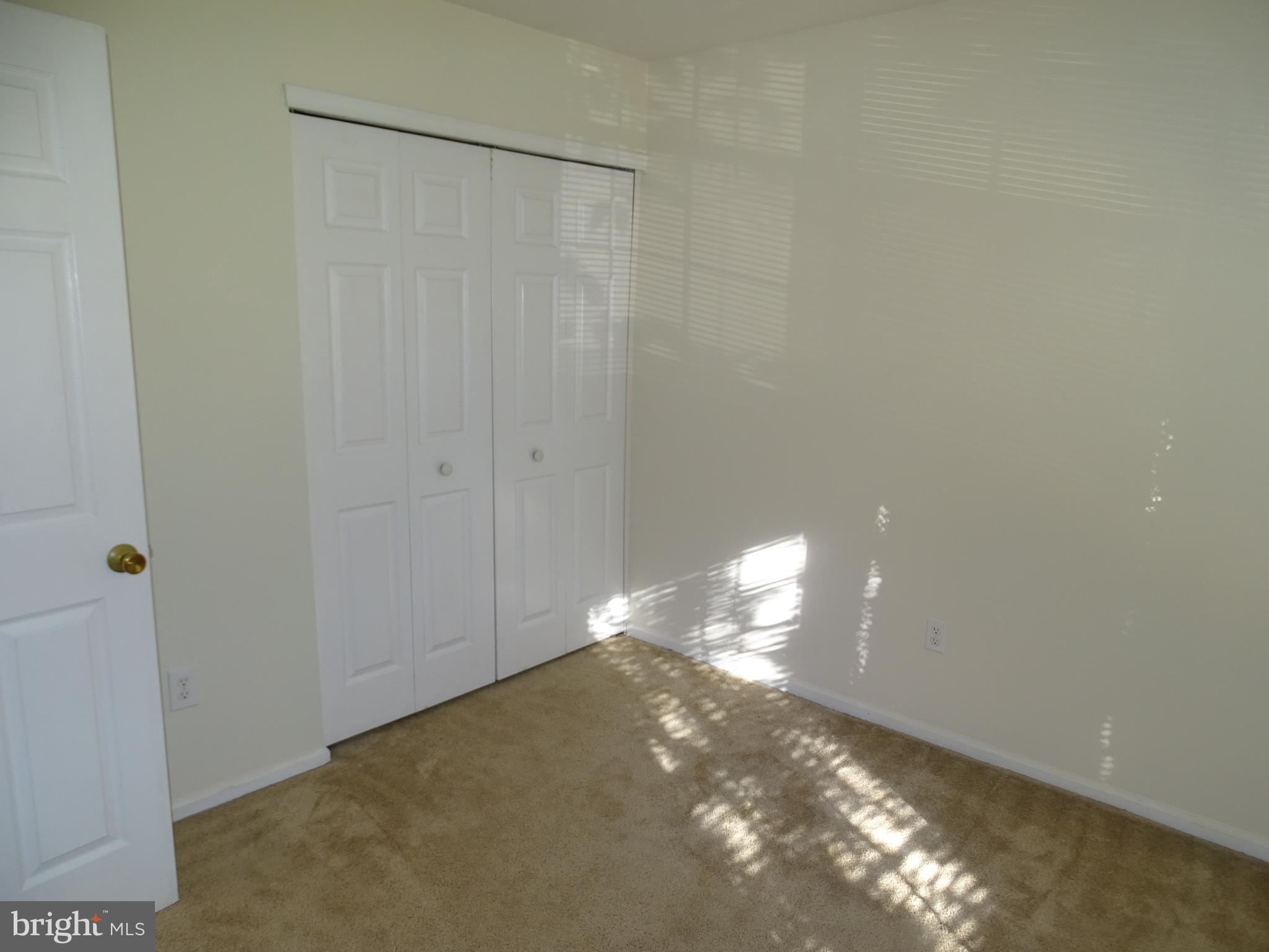 VILLAGE SHIRES - Residential Lease