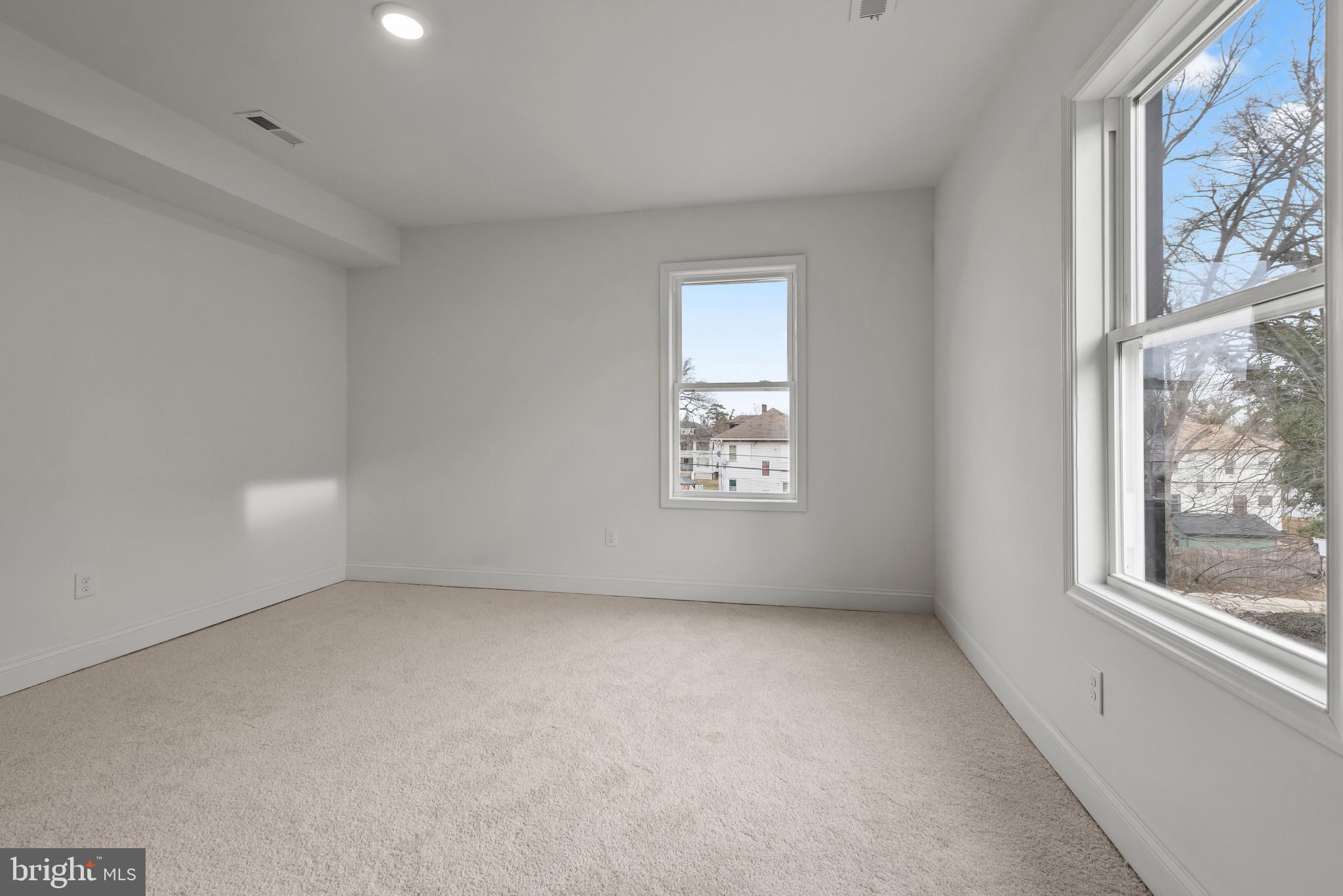 FOREST PARK - Residential