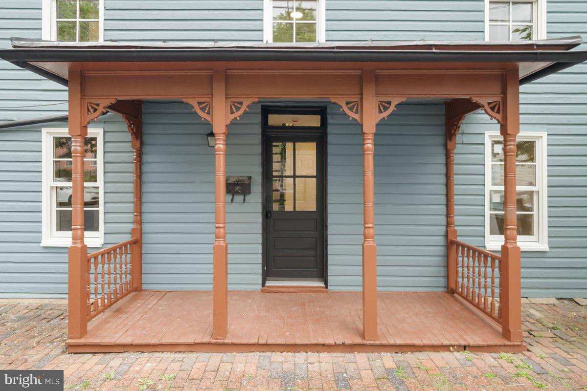 21 E GERMAIN STREET