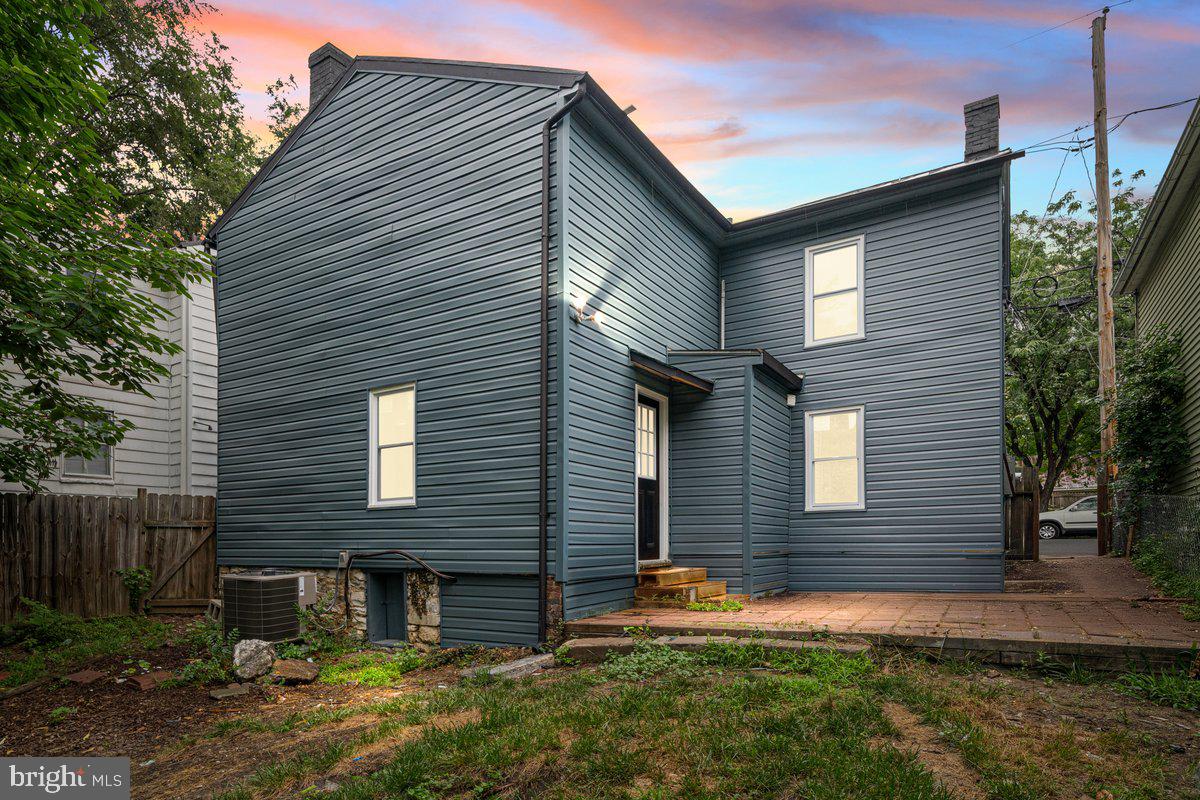 21 E GERMAIN STREET