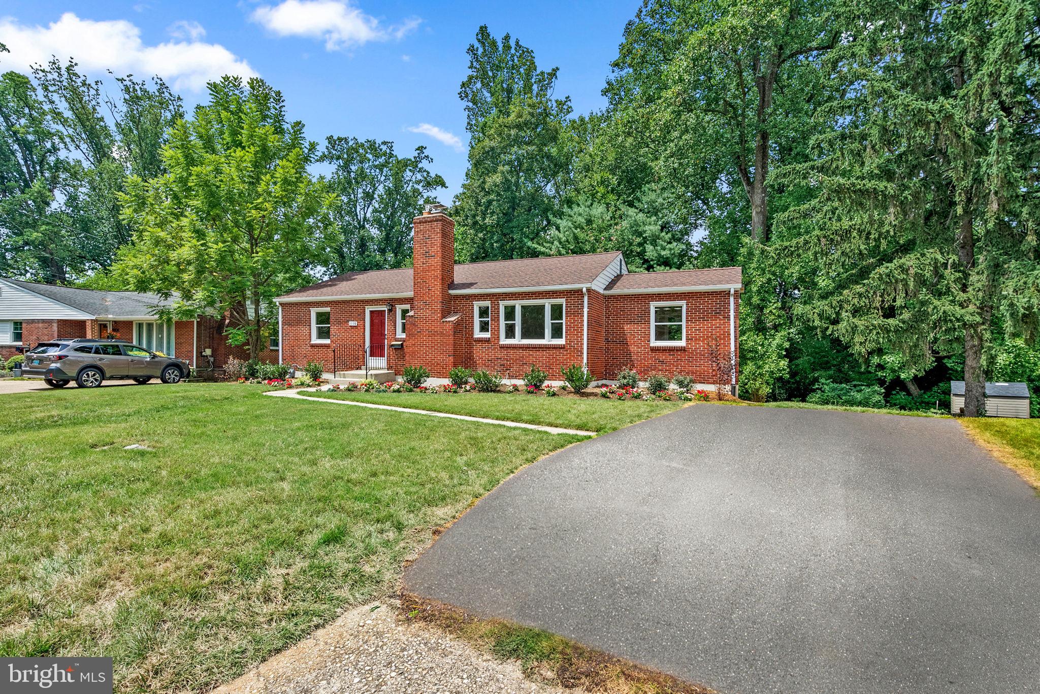 BURNT MILLS KNOLLS - Residential