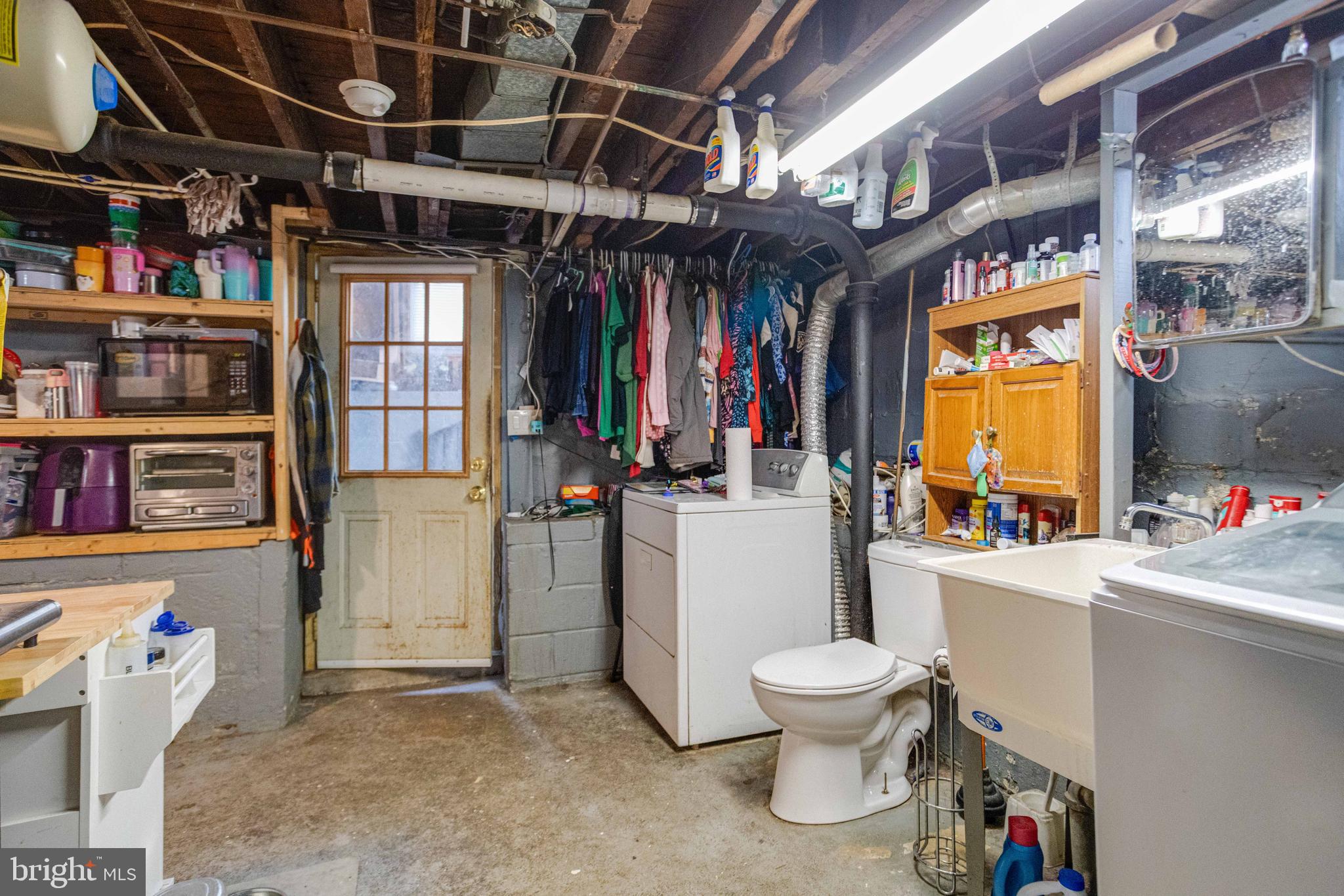 MARLYN TERRACE - Residential