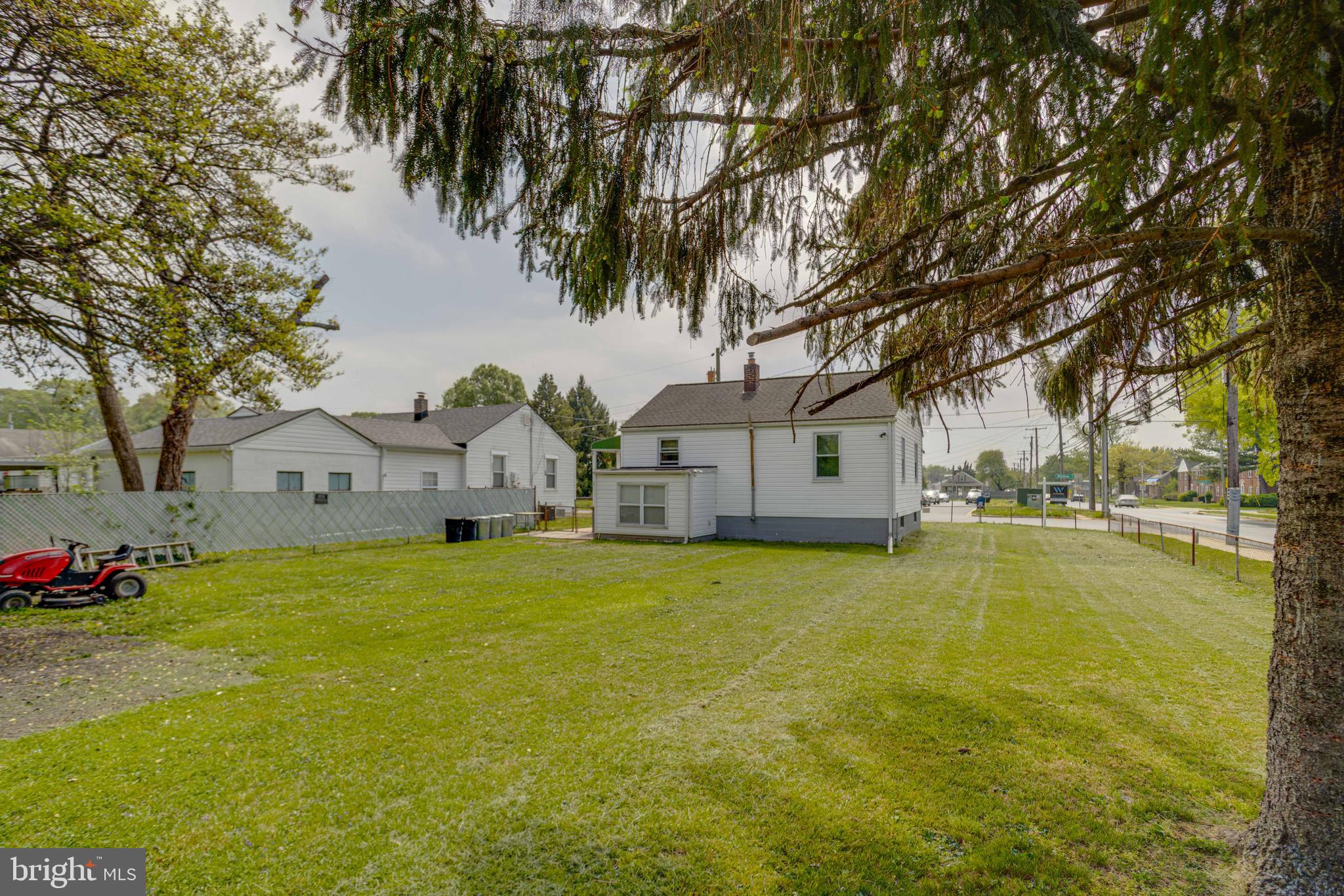 MARLYN TERRACE - Residential