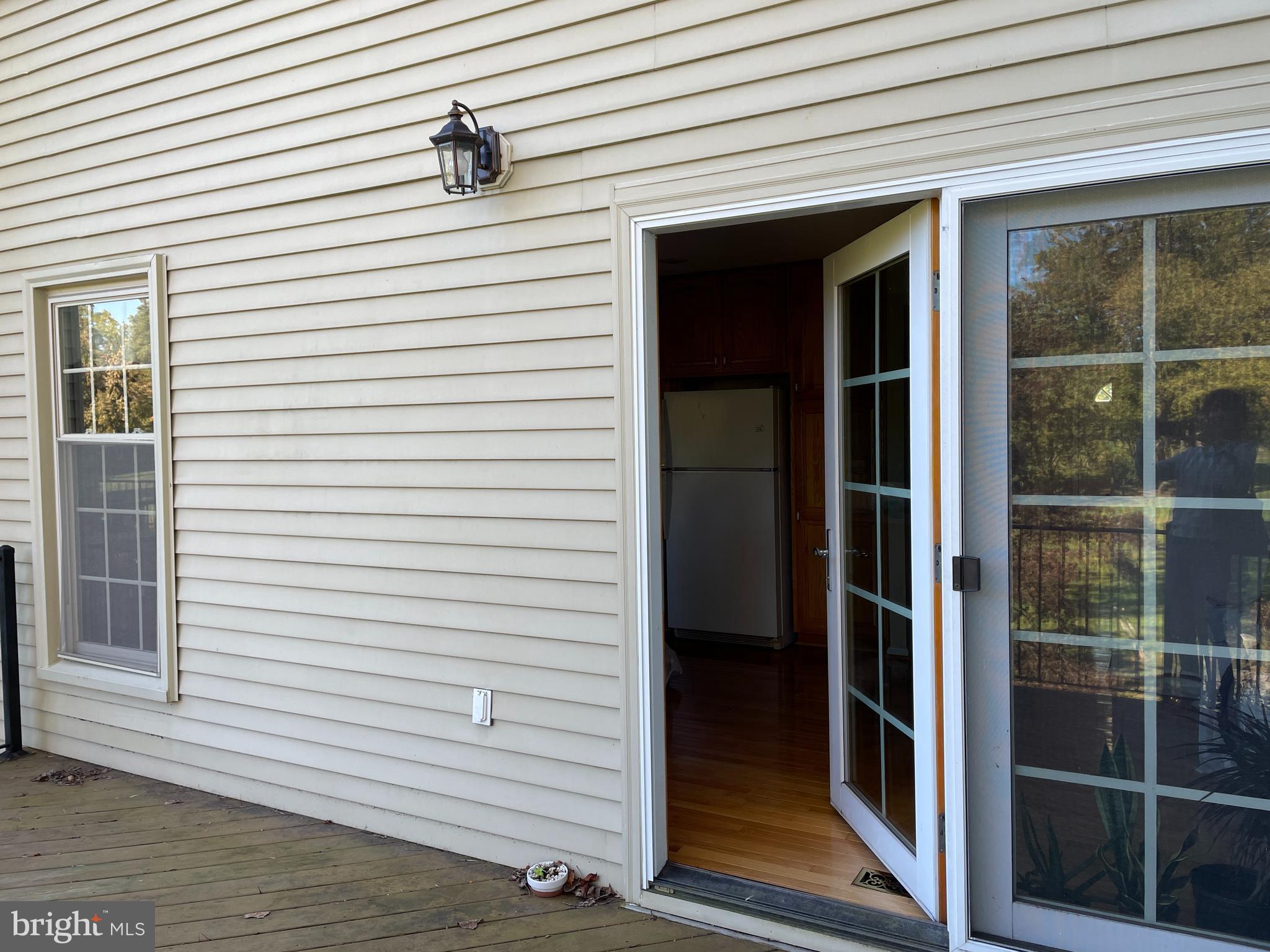 RESTON - Residential Lease