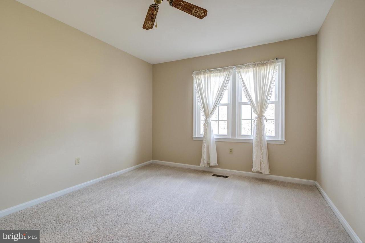 RESTON - Residential Lease