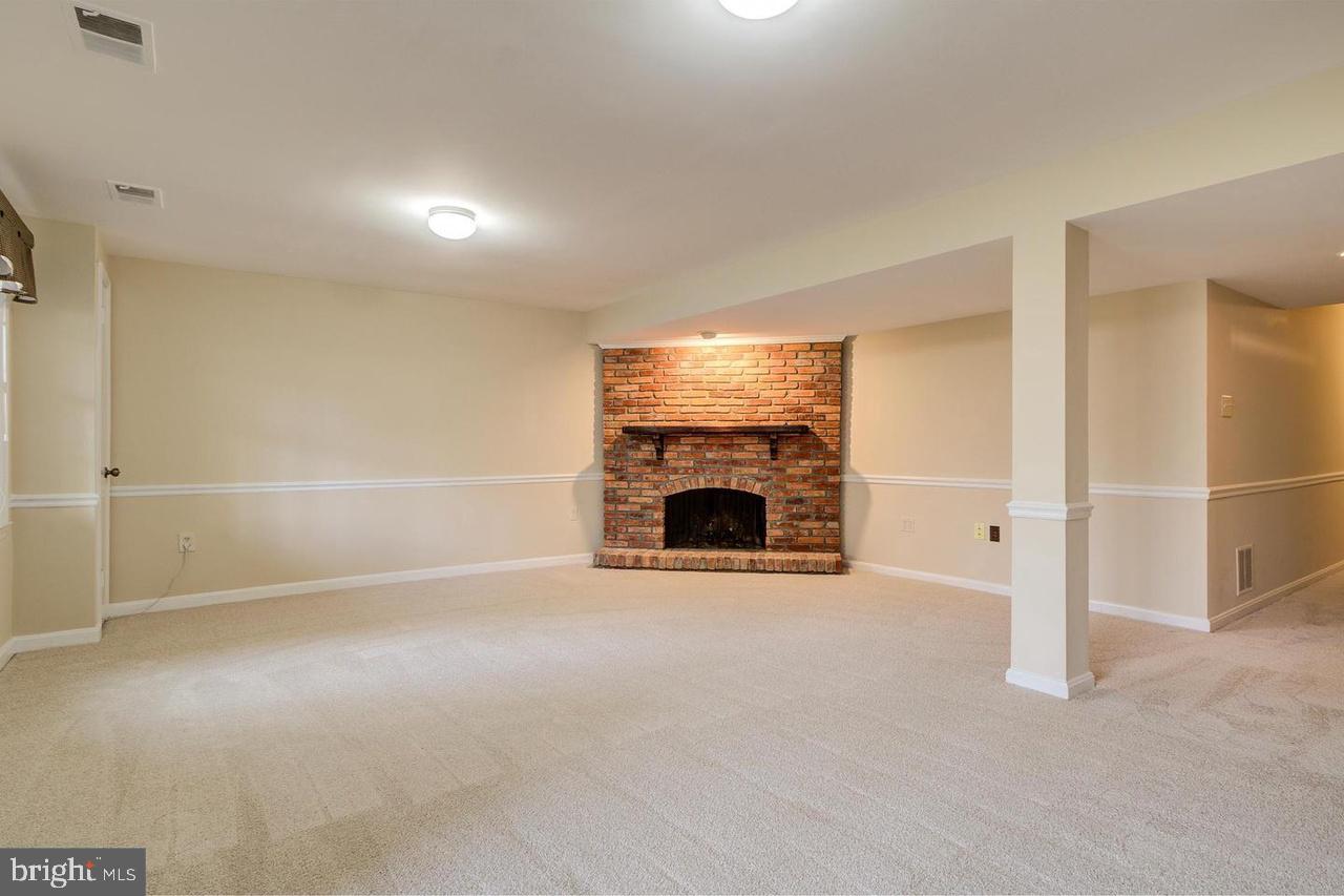 RESTON - Residential Lease