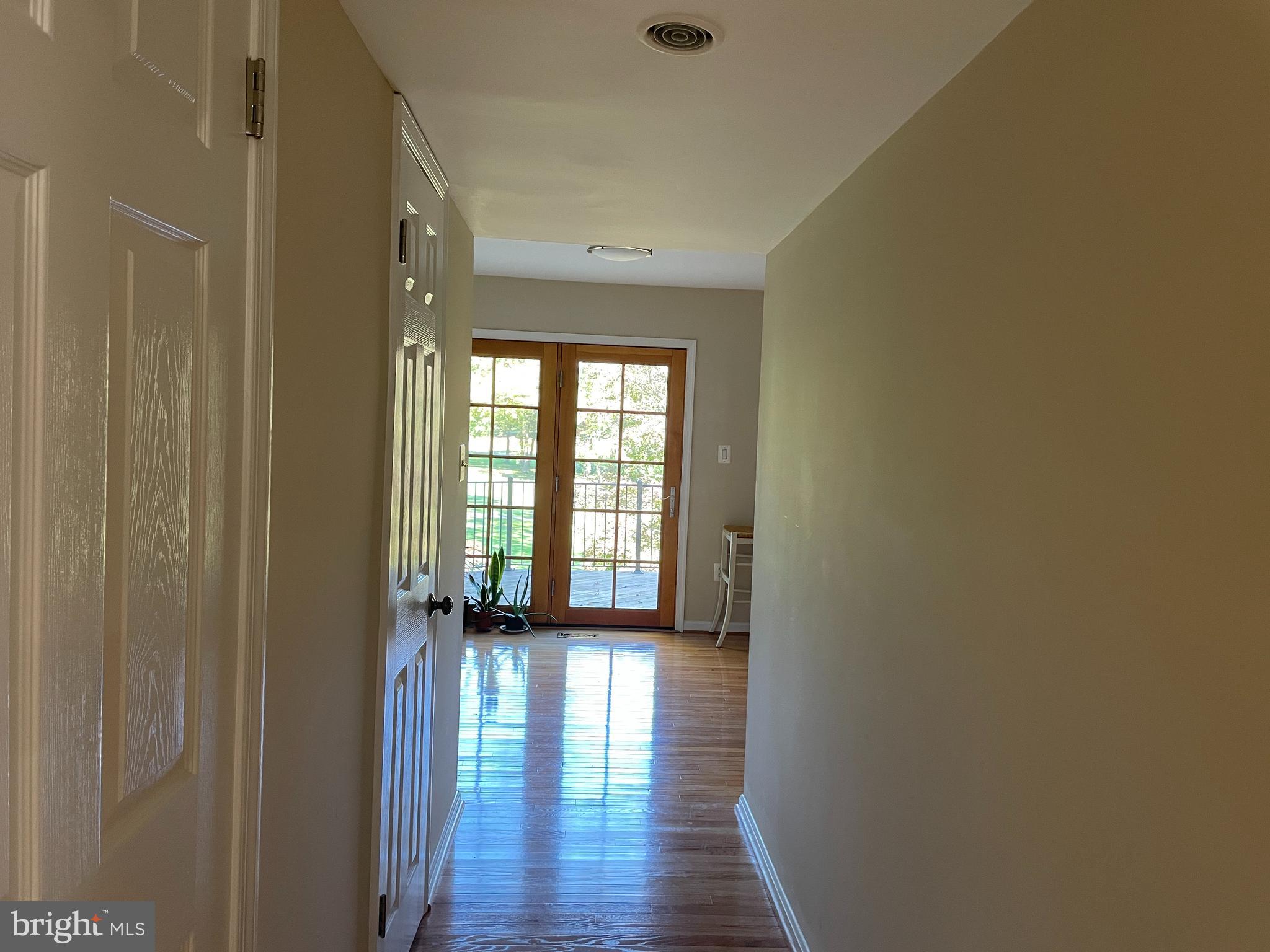 RESTON - Residential Lease