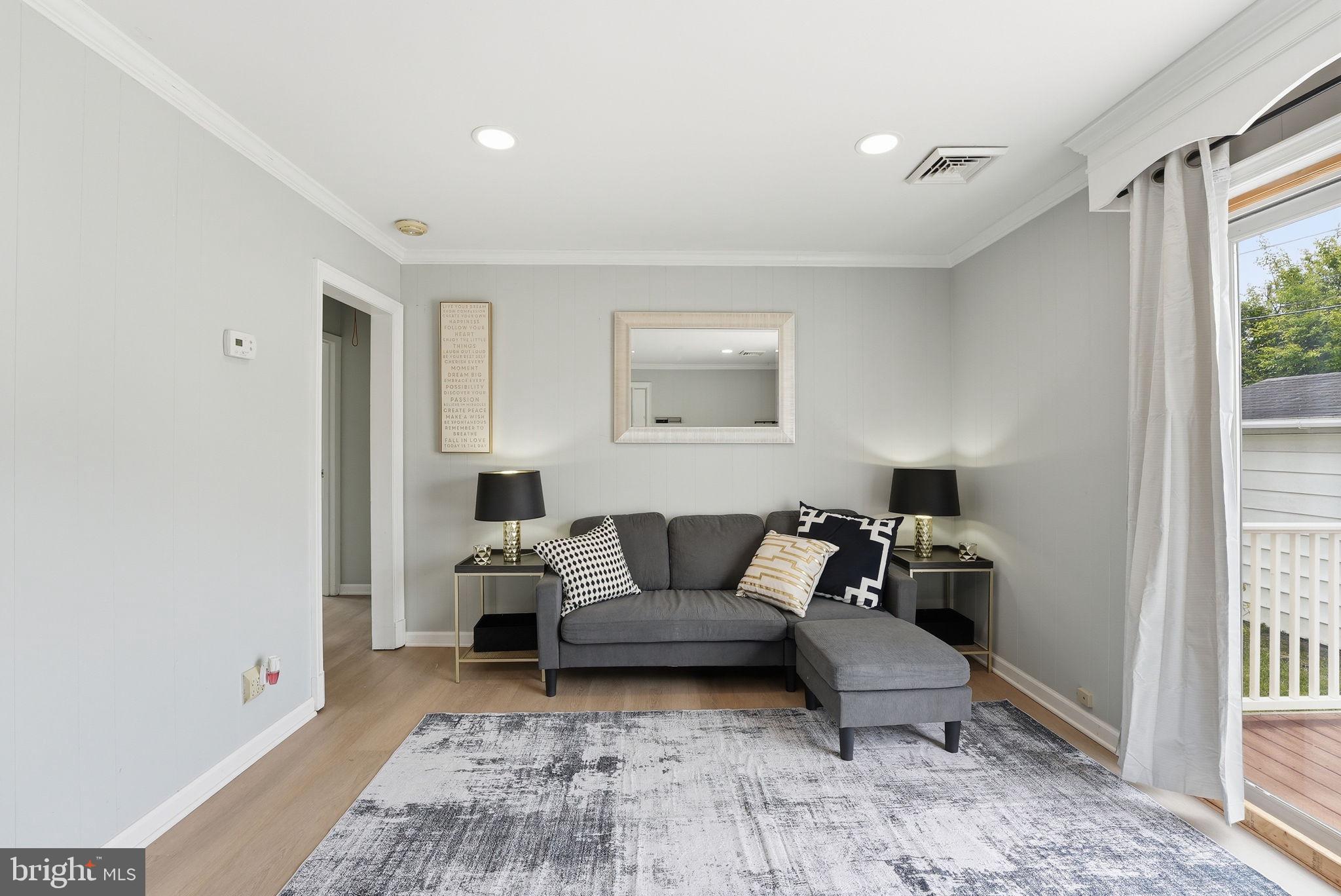 46 CIRCLE AVENUE