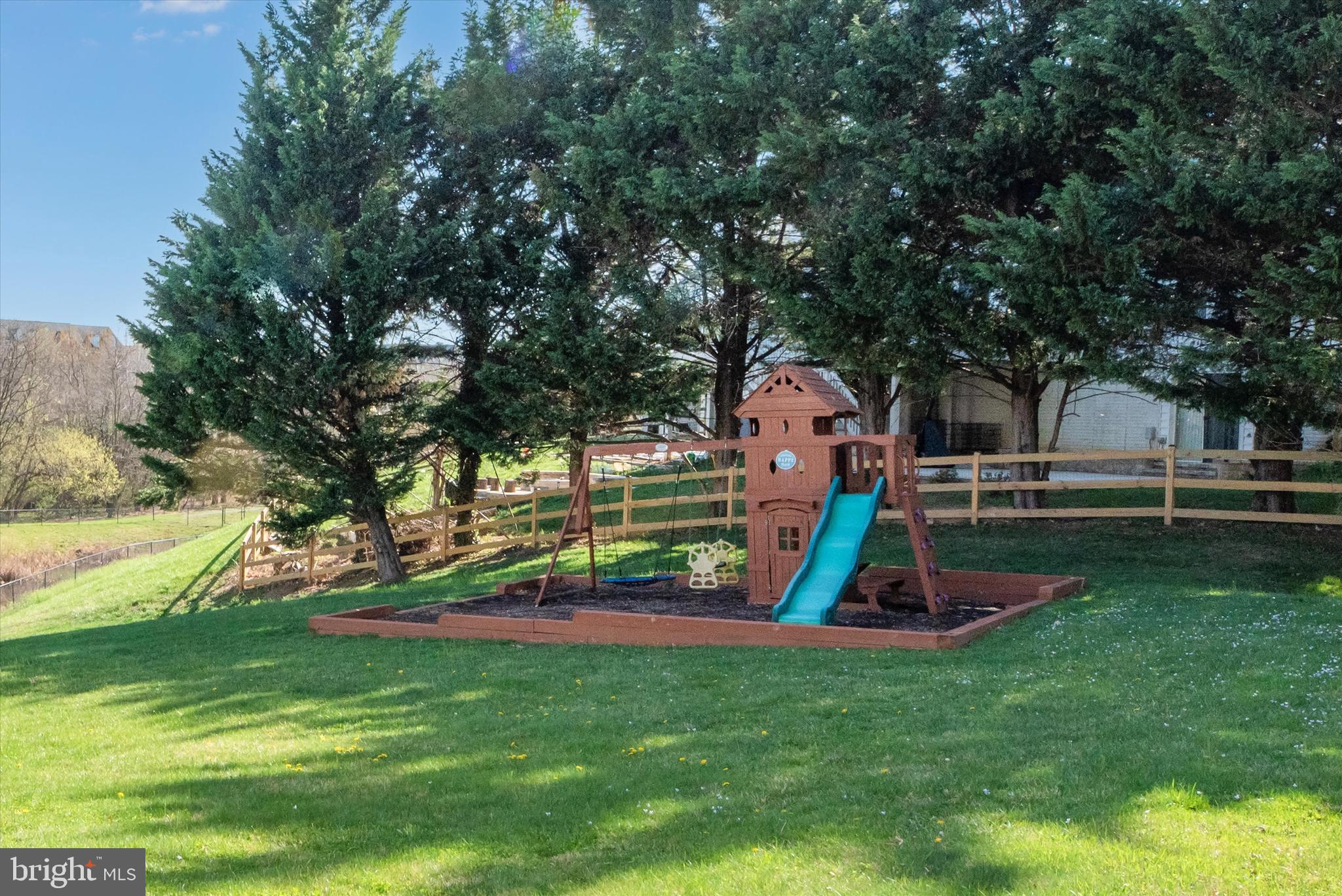 VILLAGES OF URBANA - Residential