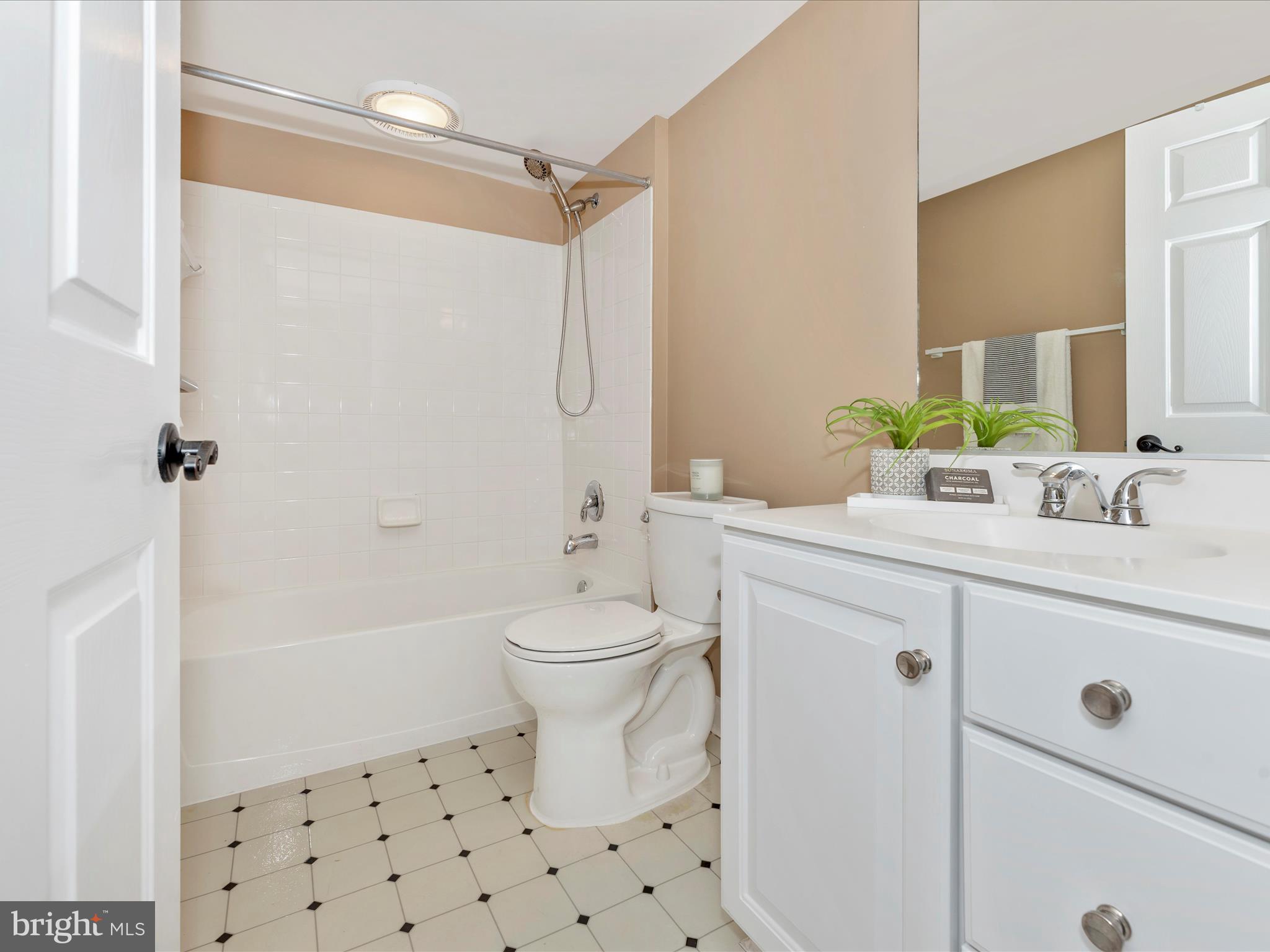 VILLAGES OF URBANA - Residential