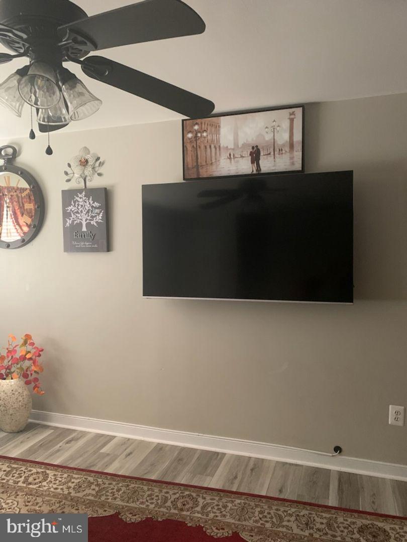 STONE RIVER - Residential Lease