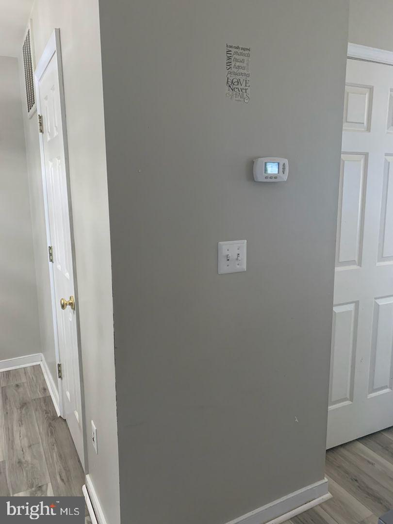 STONE RIVER - Residential Lease