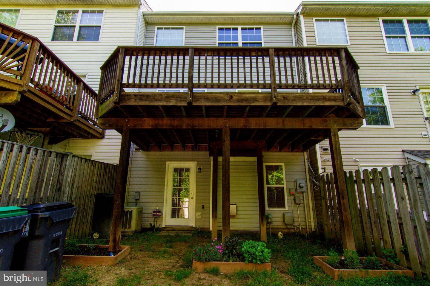 STONE RIVER - Residential Lease