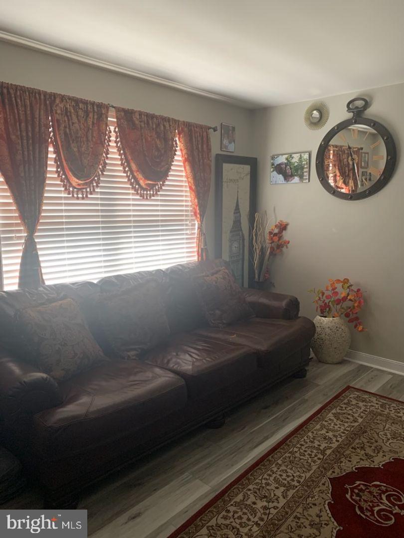 STONE RIVER - Residential Lease