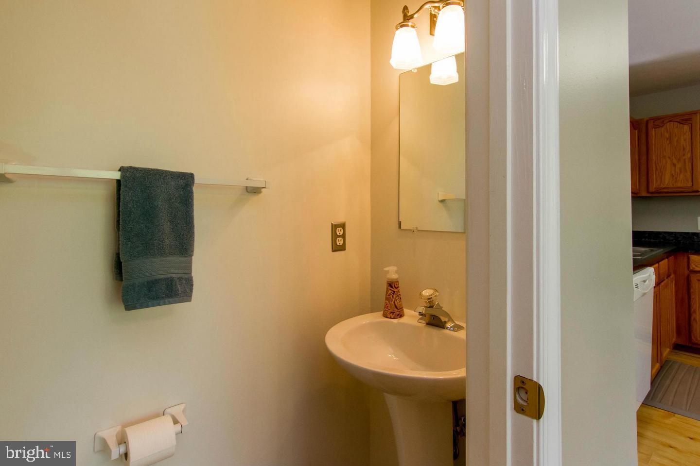 STONE RIVER - Residential Lease