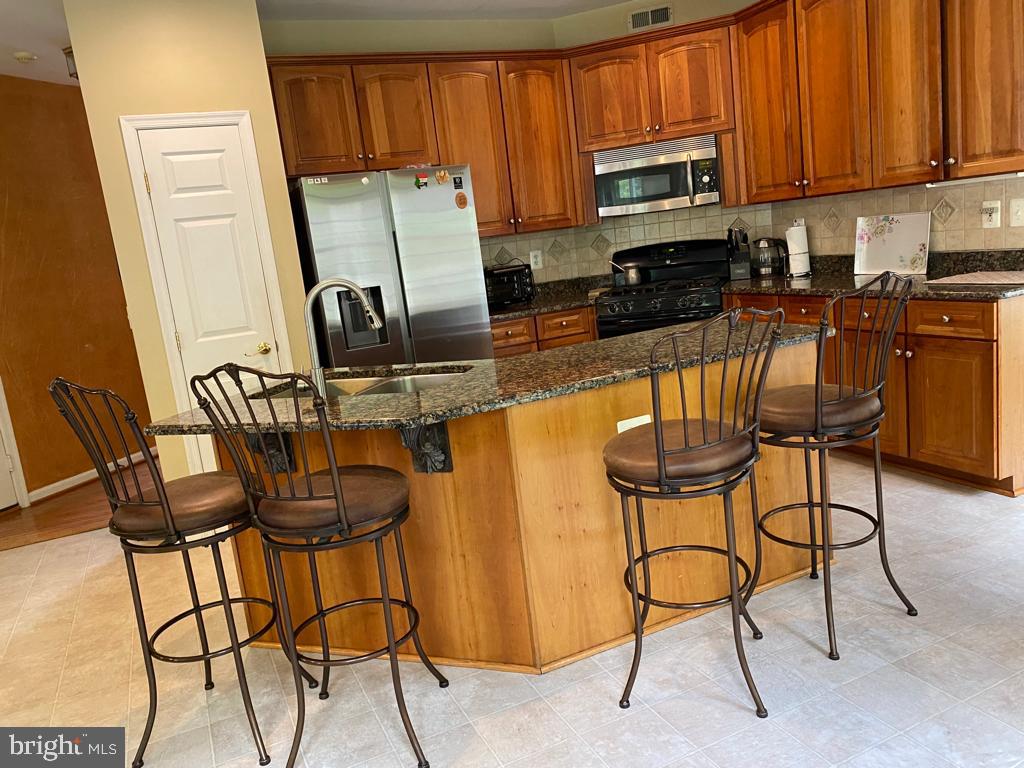 HAMPSTEAD LANDING - Residential Lease