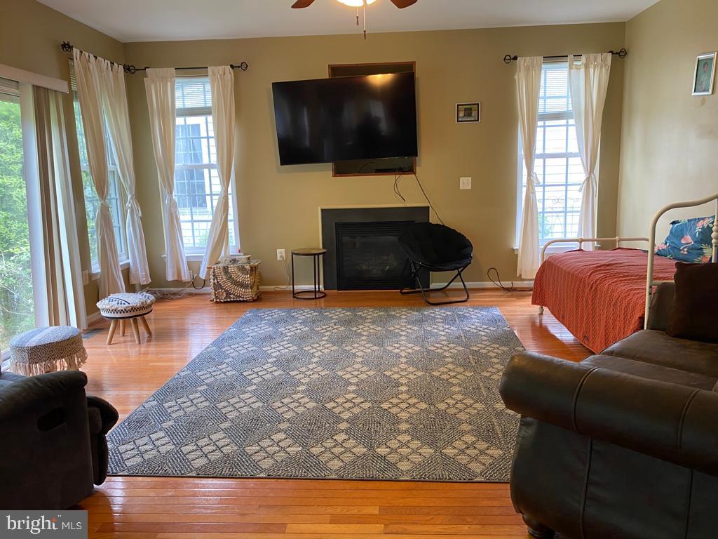 HAMPSTEAD LANDING - Residential Lease