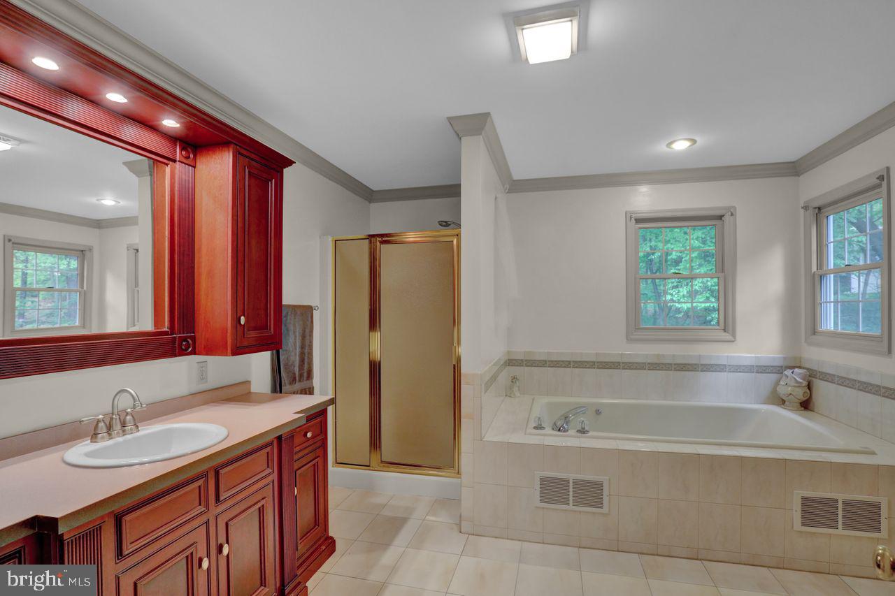 FOREST RIDGE - Residential