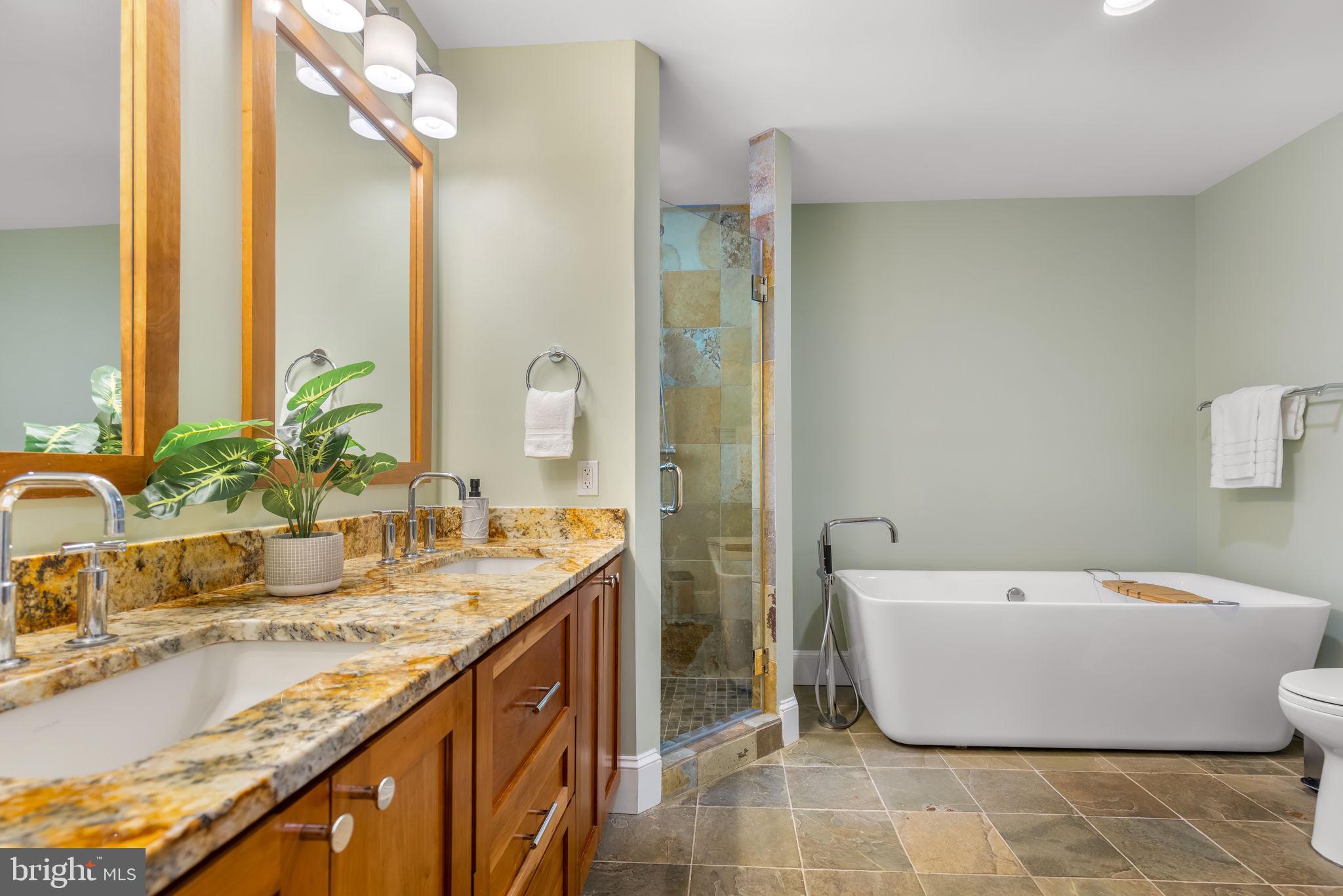 BERKSHIRE OAKWOOD - Residential