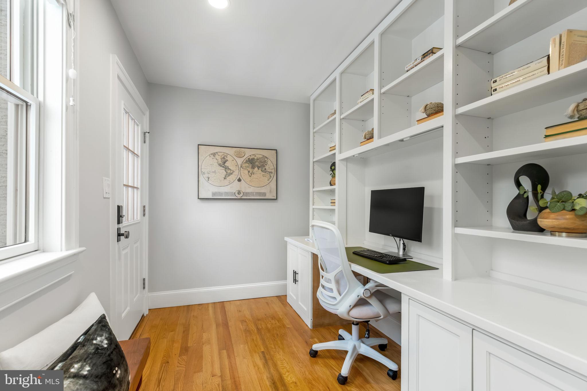 BERKSHIRE OAKWOOD - Residential