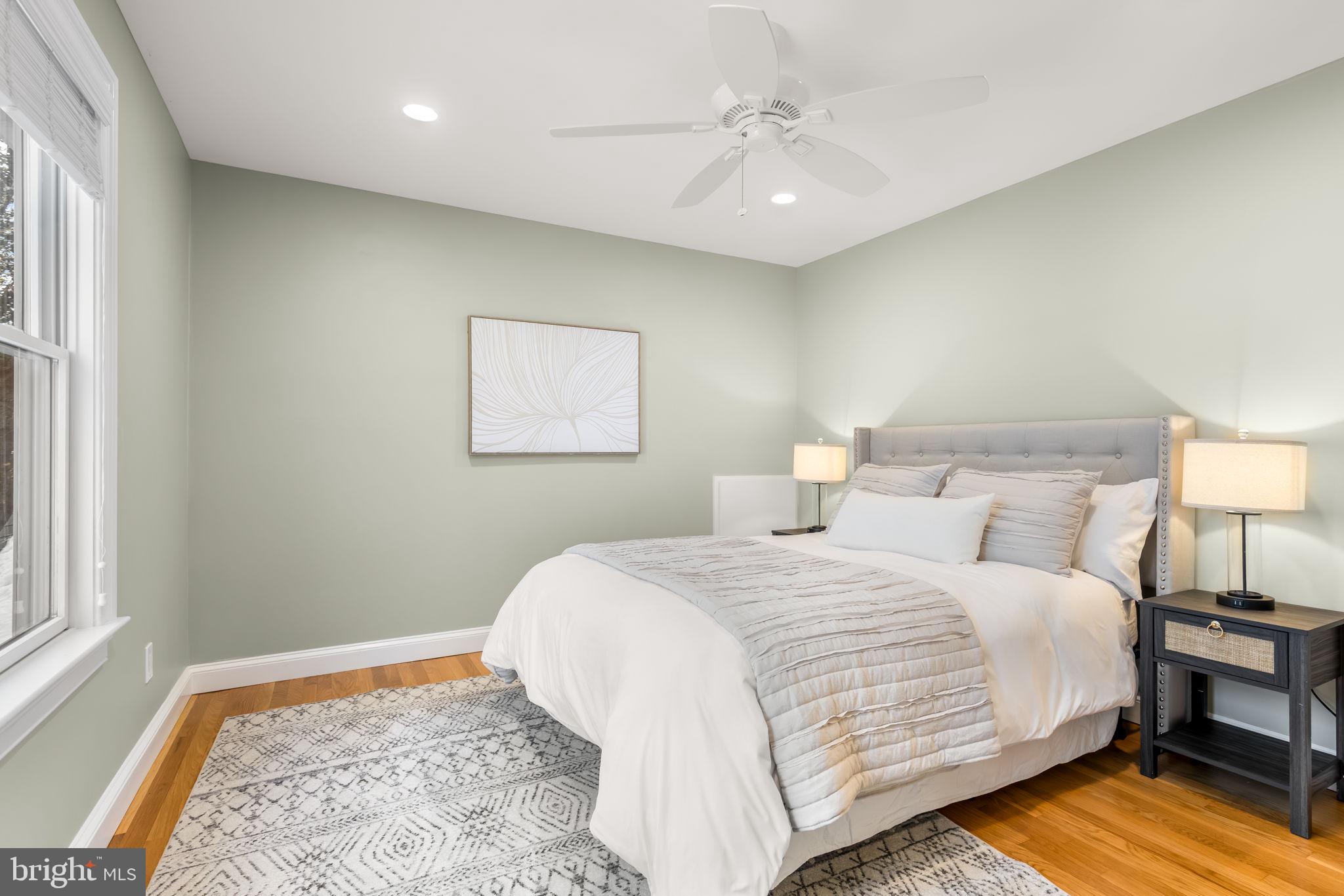 BERKSHIRE OAKWOOD - Residential