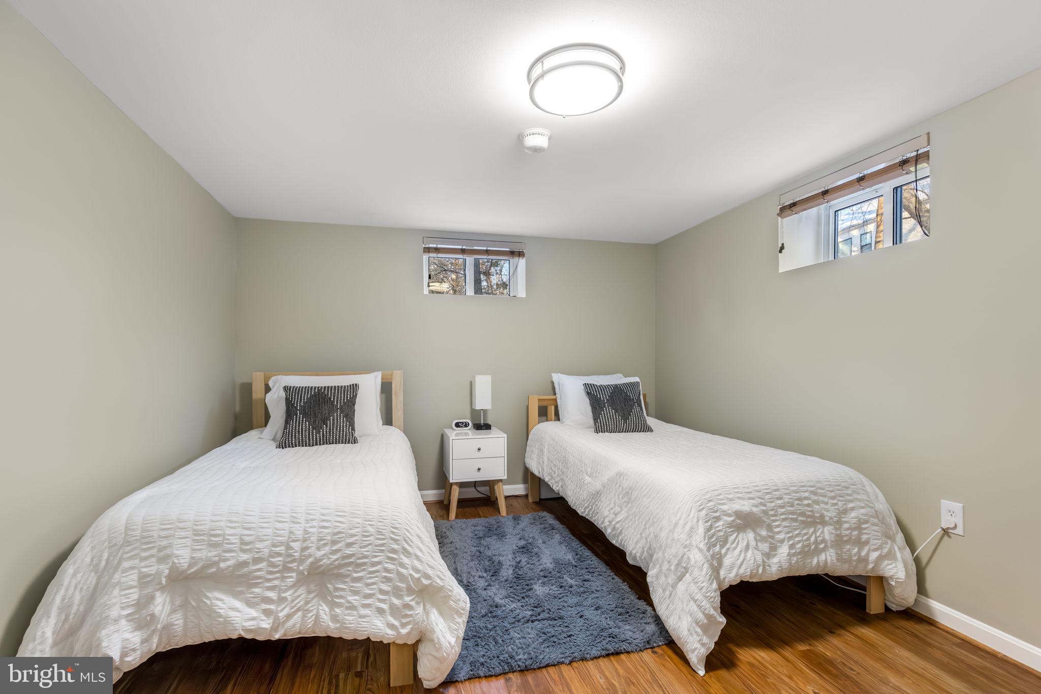 BERKSHIRE OAKWOOD - Residential