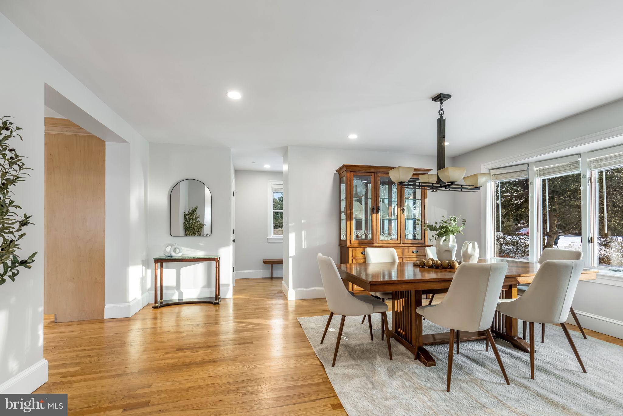 BERKSHIRE OAKWOOD - Residential