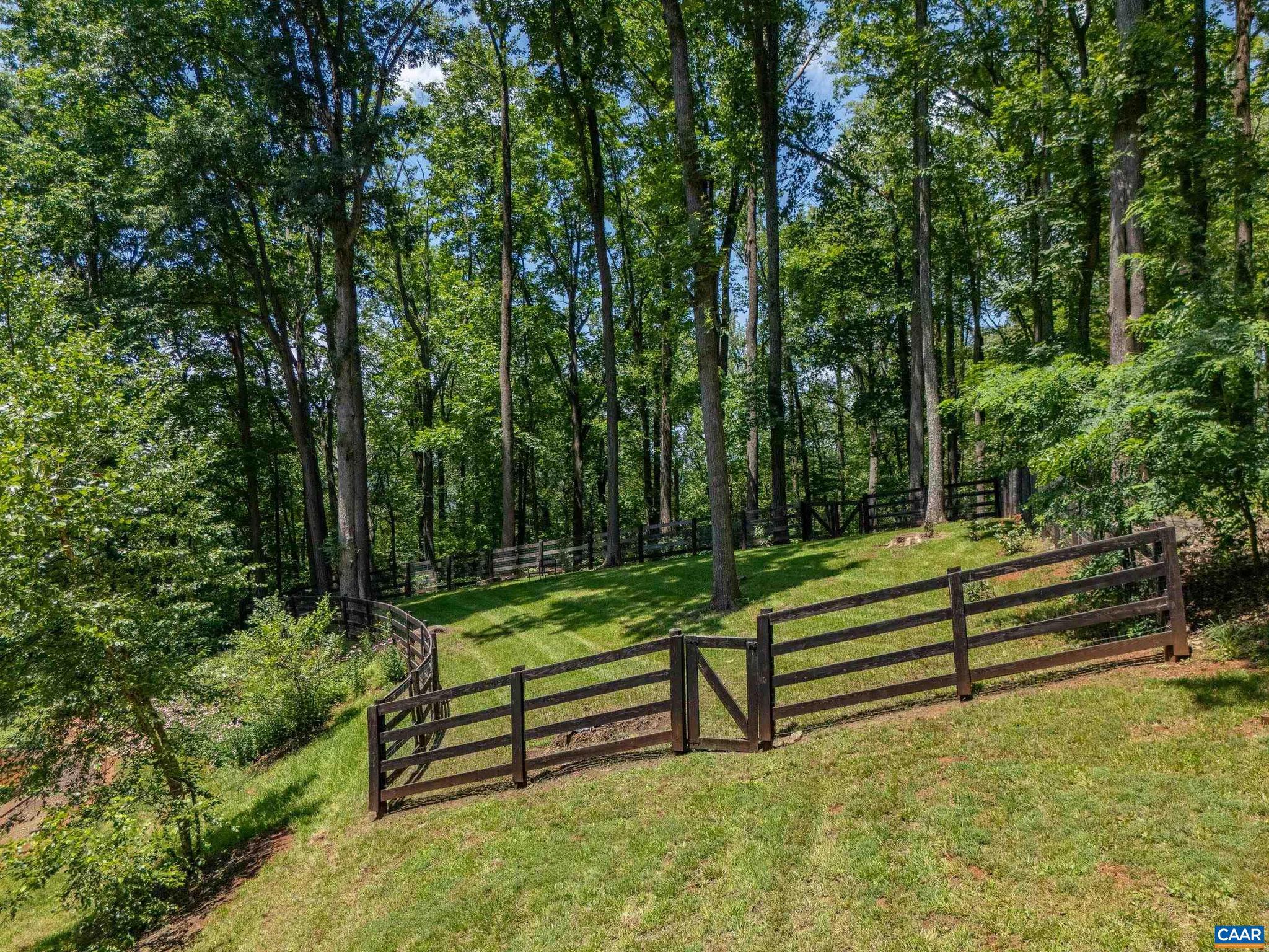 MARSHALL MANOR - Residential