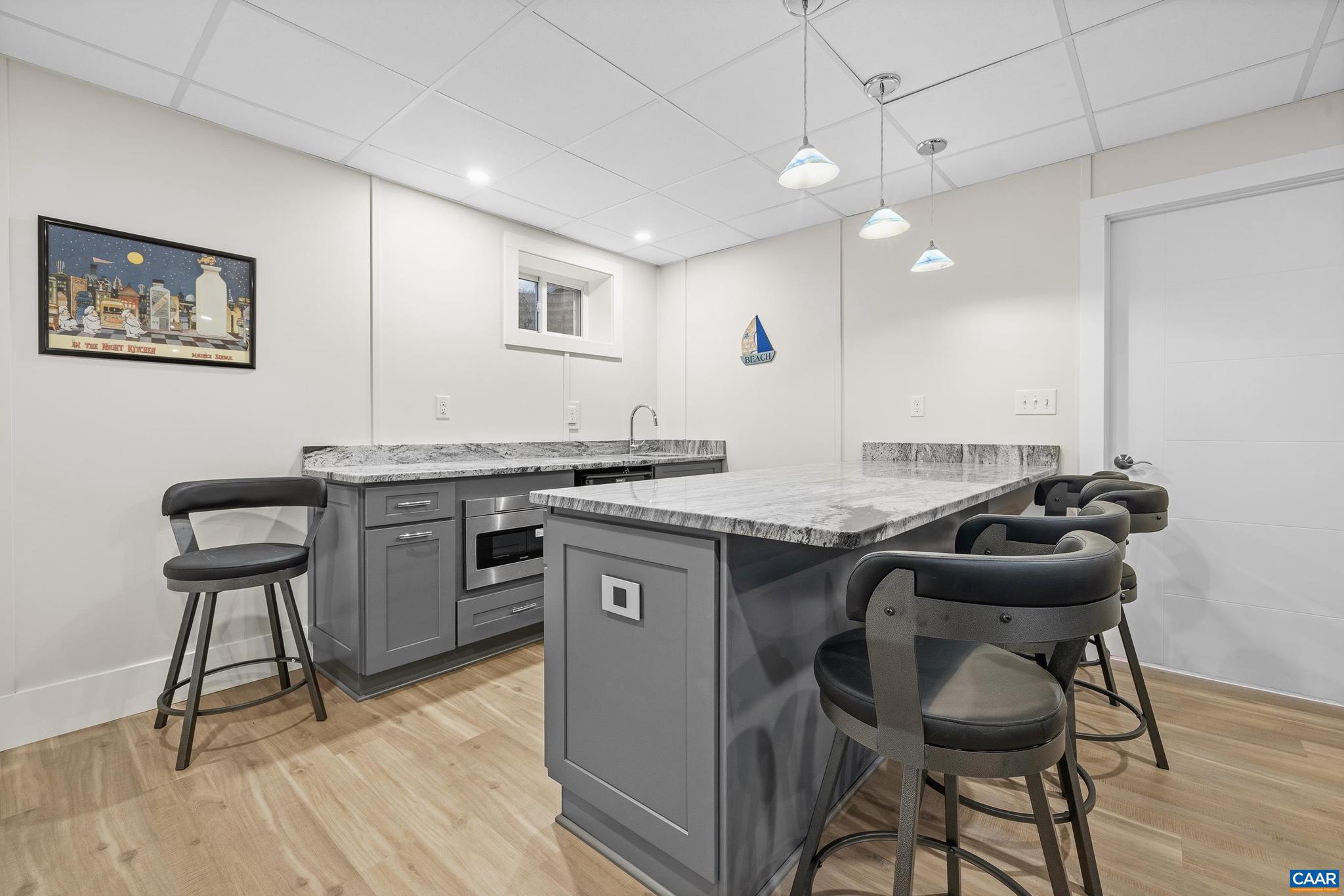 MARSHALL MANOR - Residential