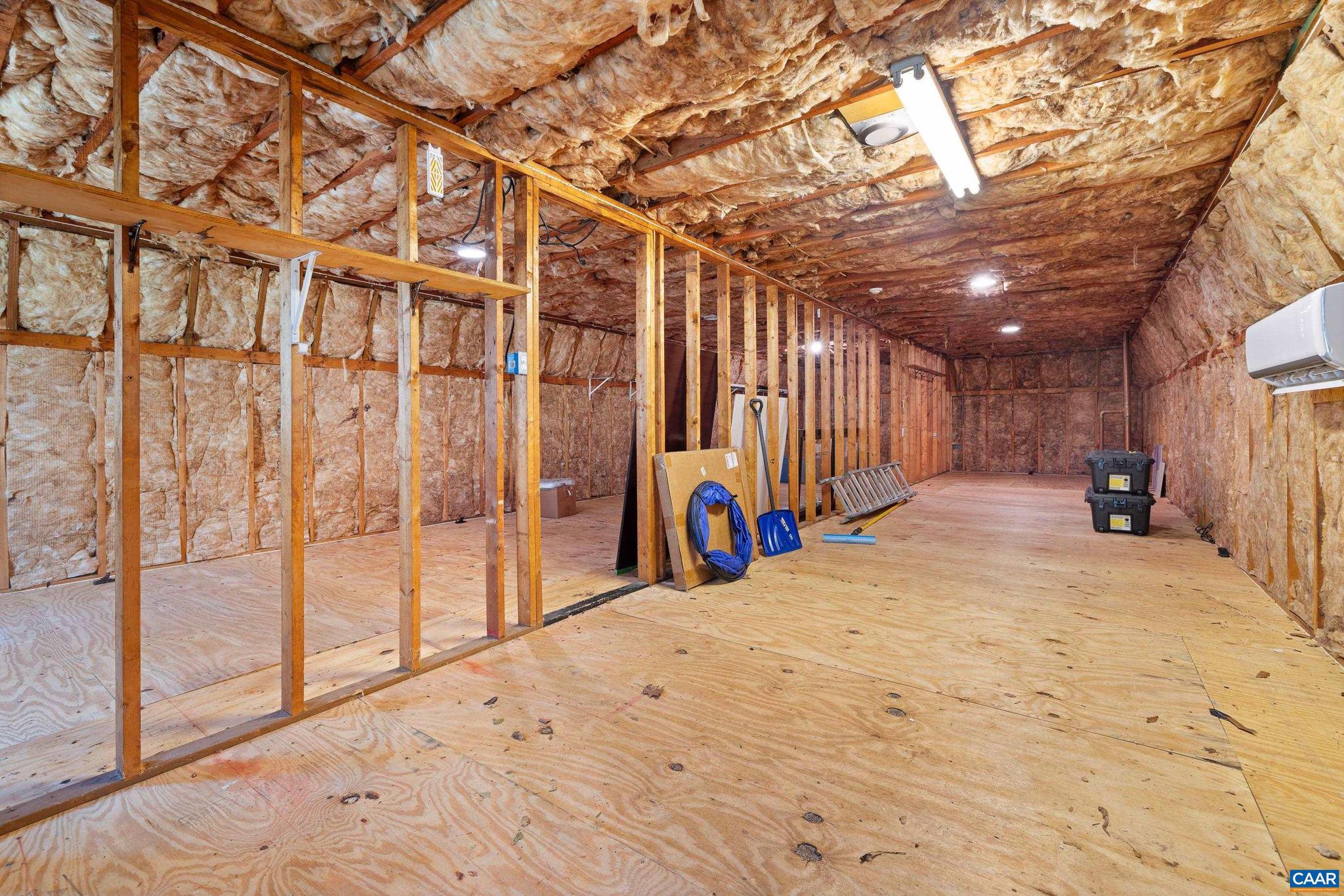 MARSHALL MANOR - Residential